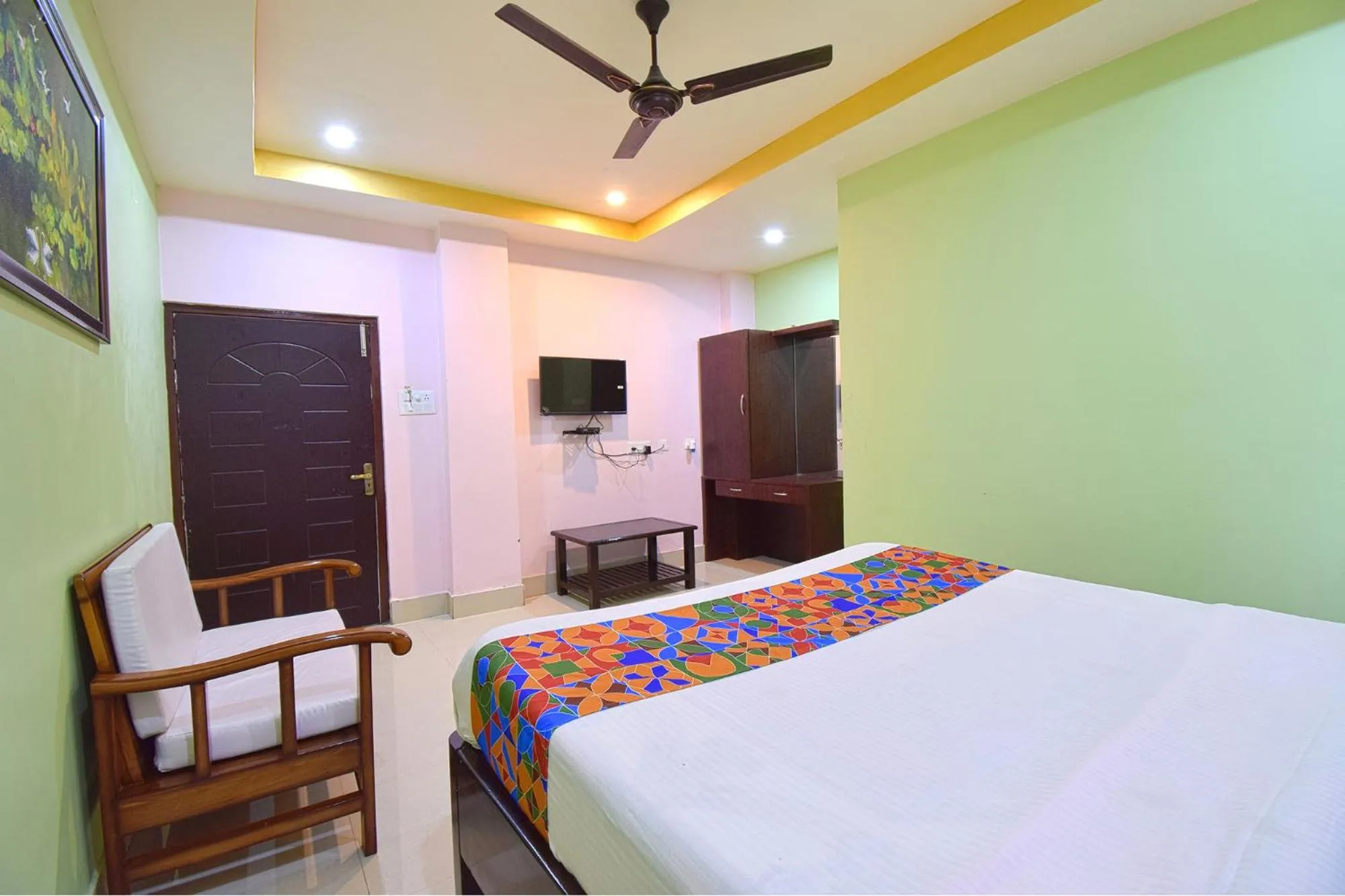 Bedroom, Bed in FabHotel Knight Airways - Nr Guwahati Airport