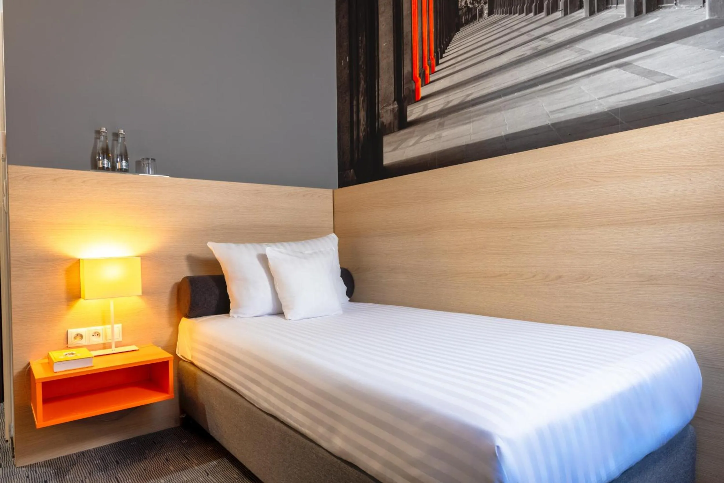 Bed in Hotel MDM City Centre