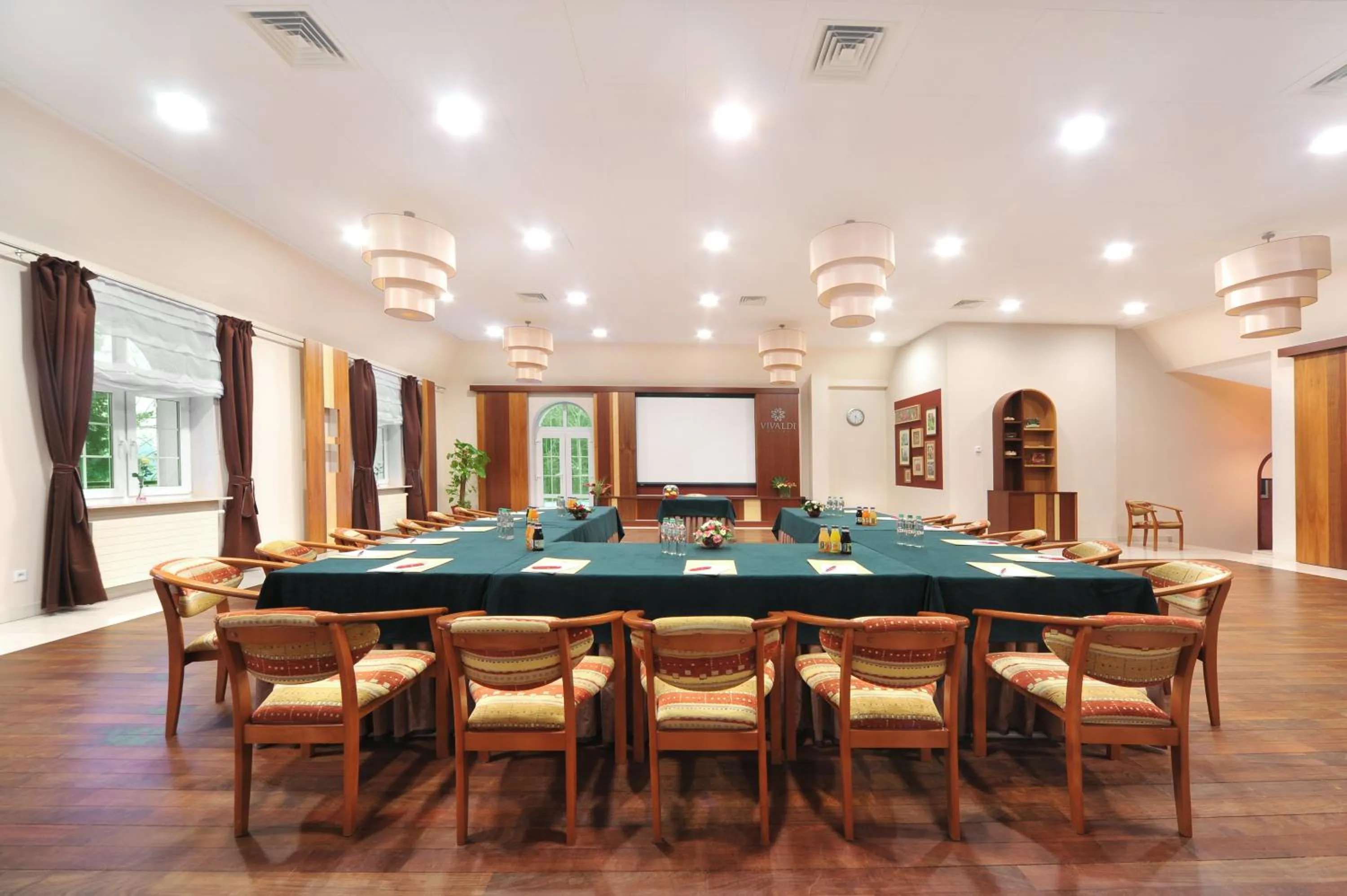 Business facilities in Hotel Vivaldi