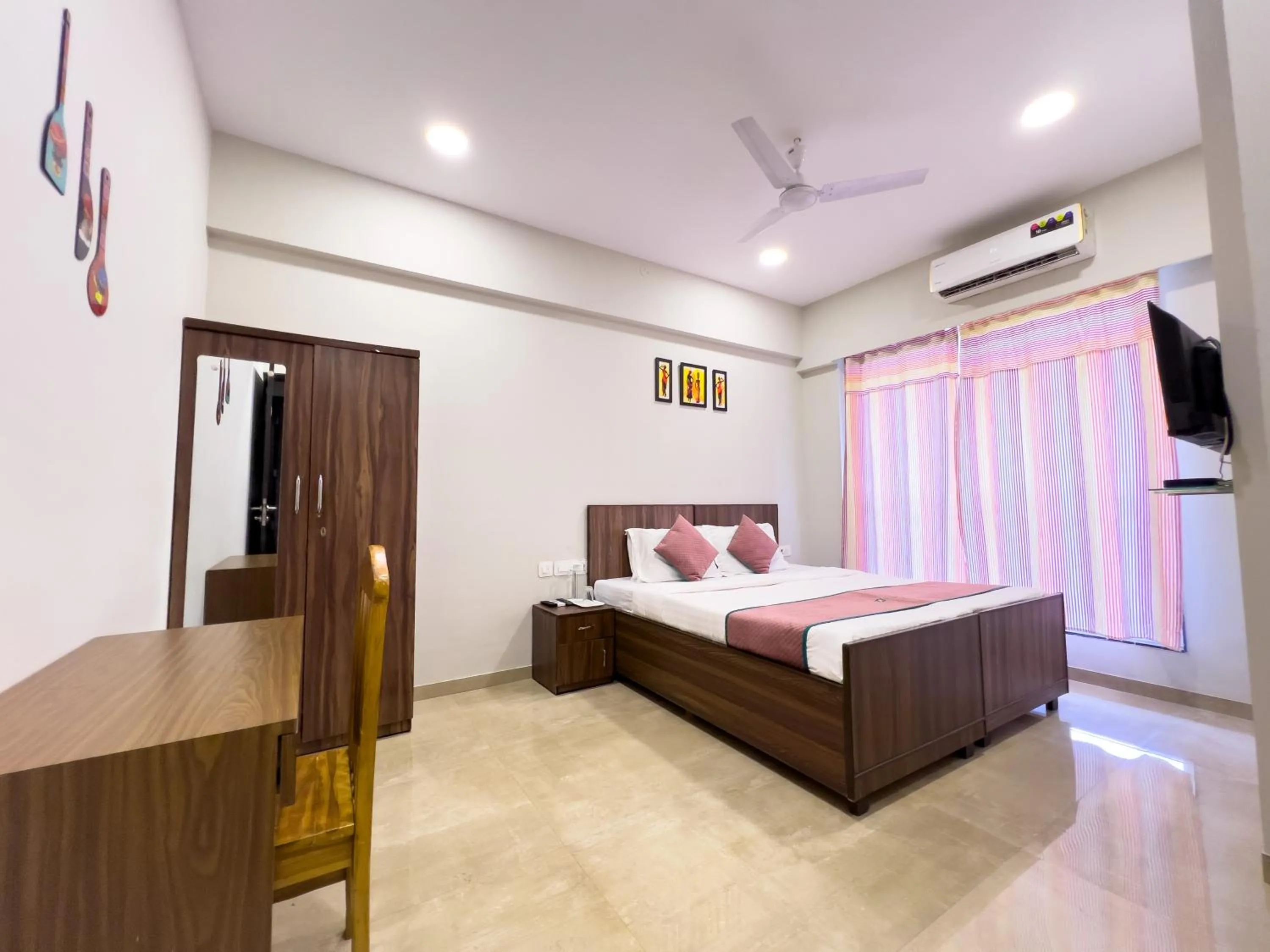 Pinaki Comfort Stay Vile Parle - Near Airport