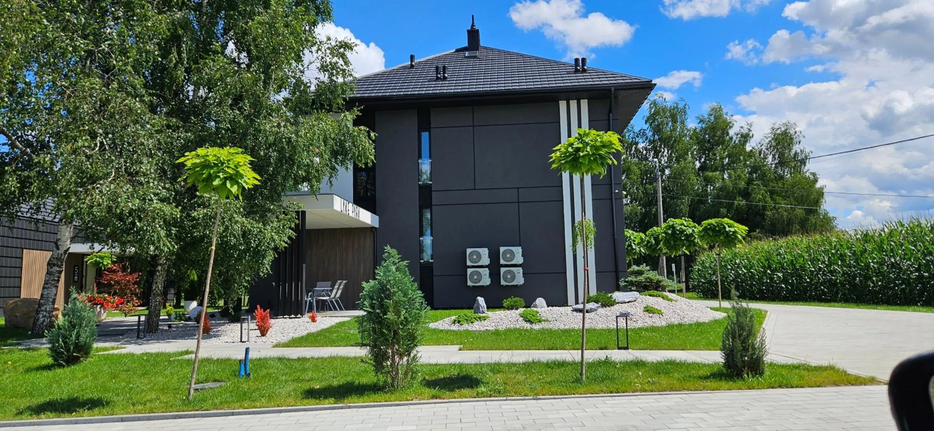 Property building in Lake Park