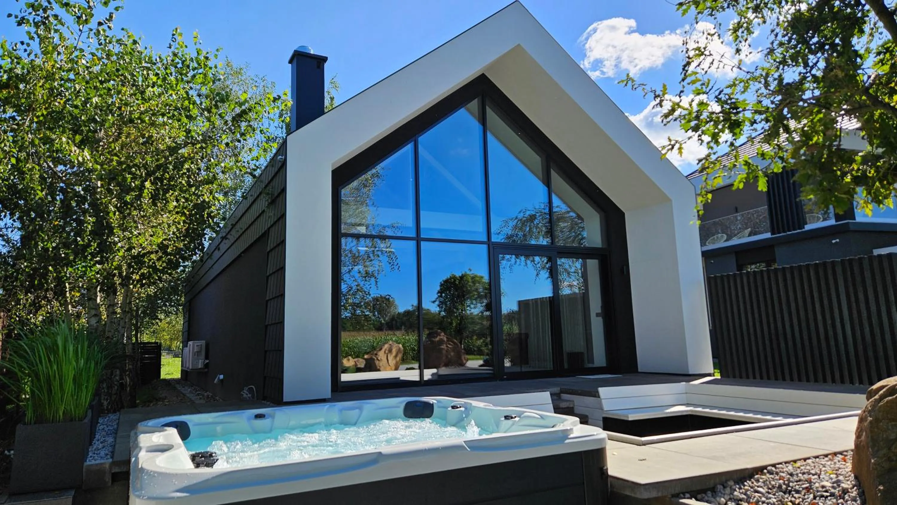 Hot Tub in Lake Park