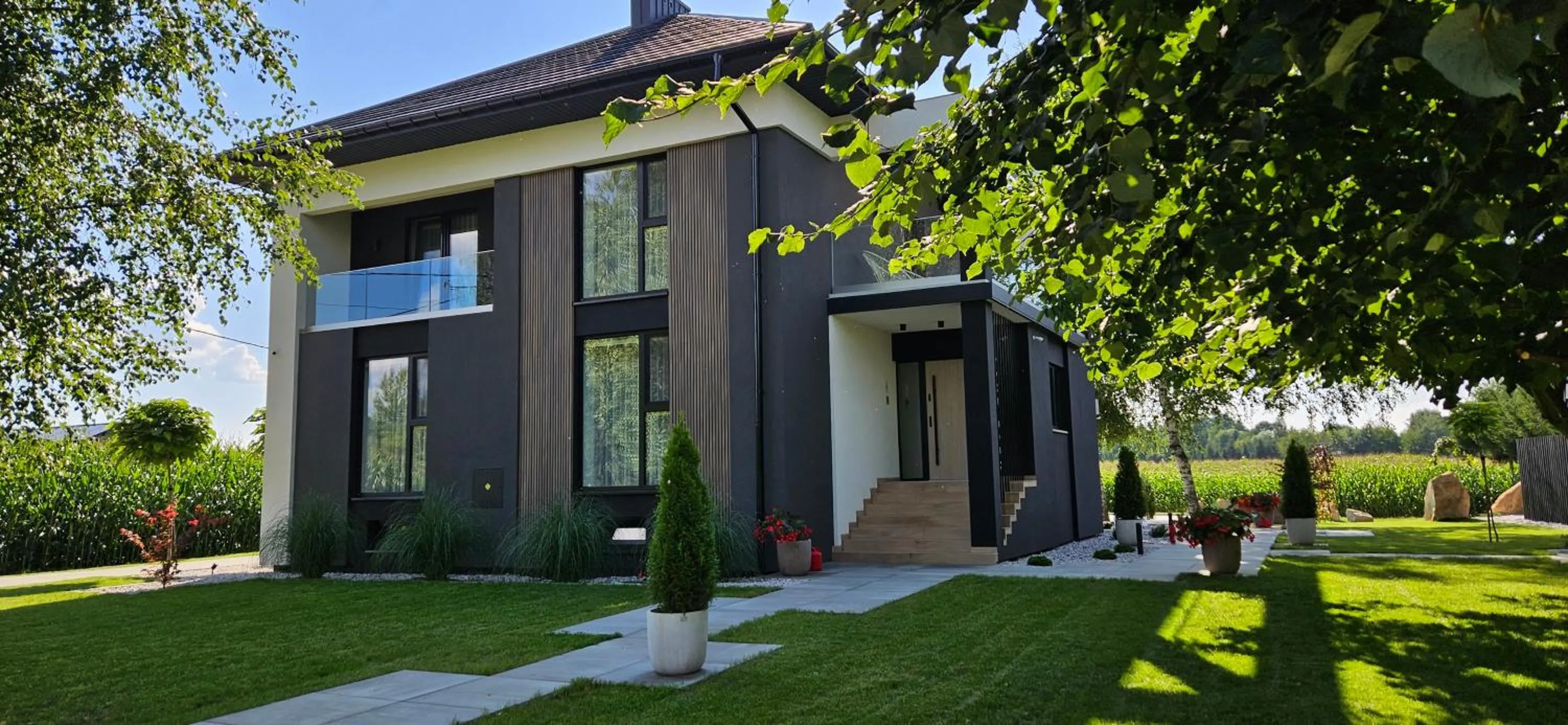 Property building in Lake Park