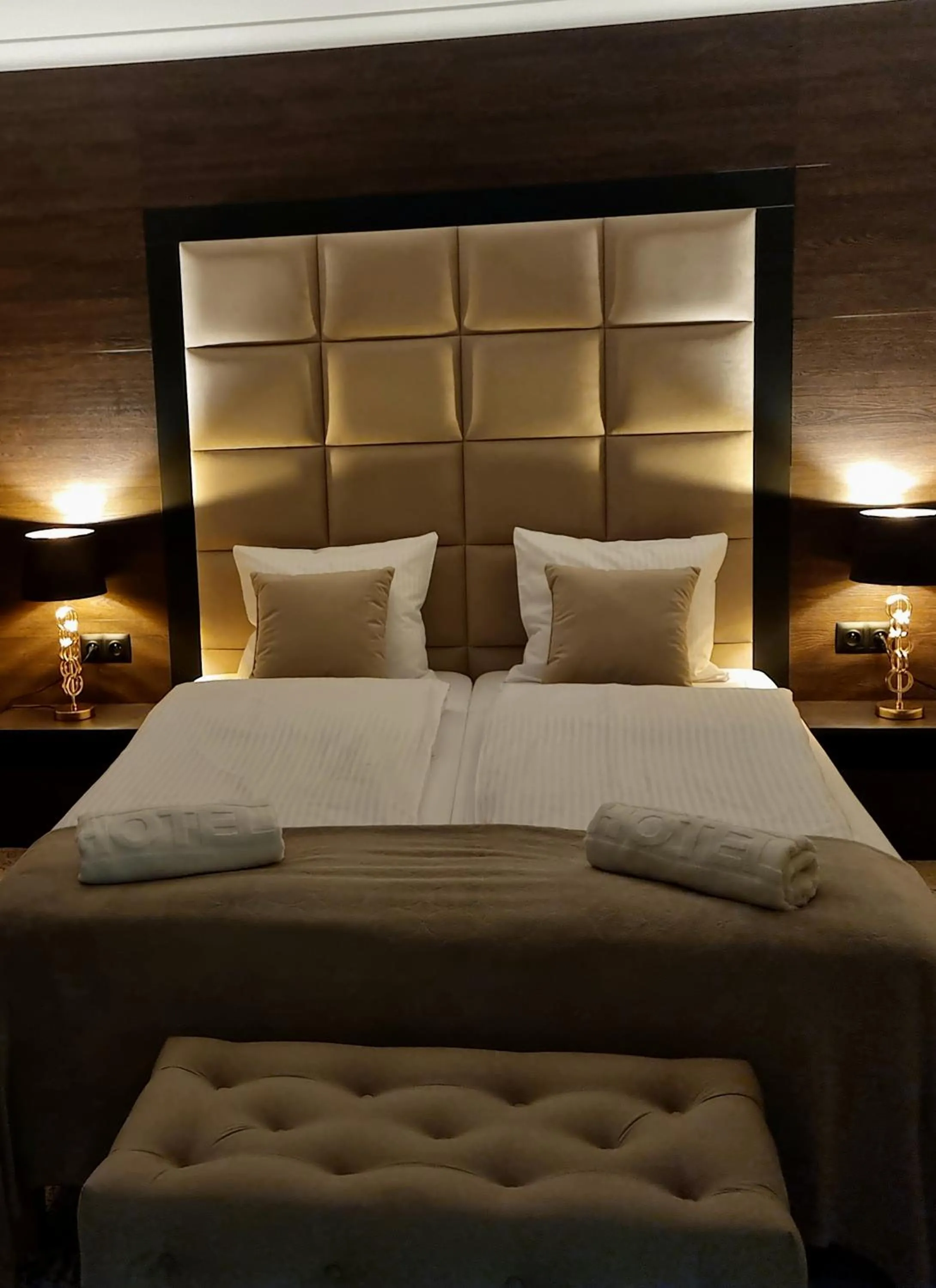 Bed in Lake Park