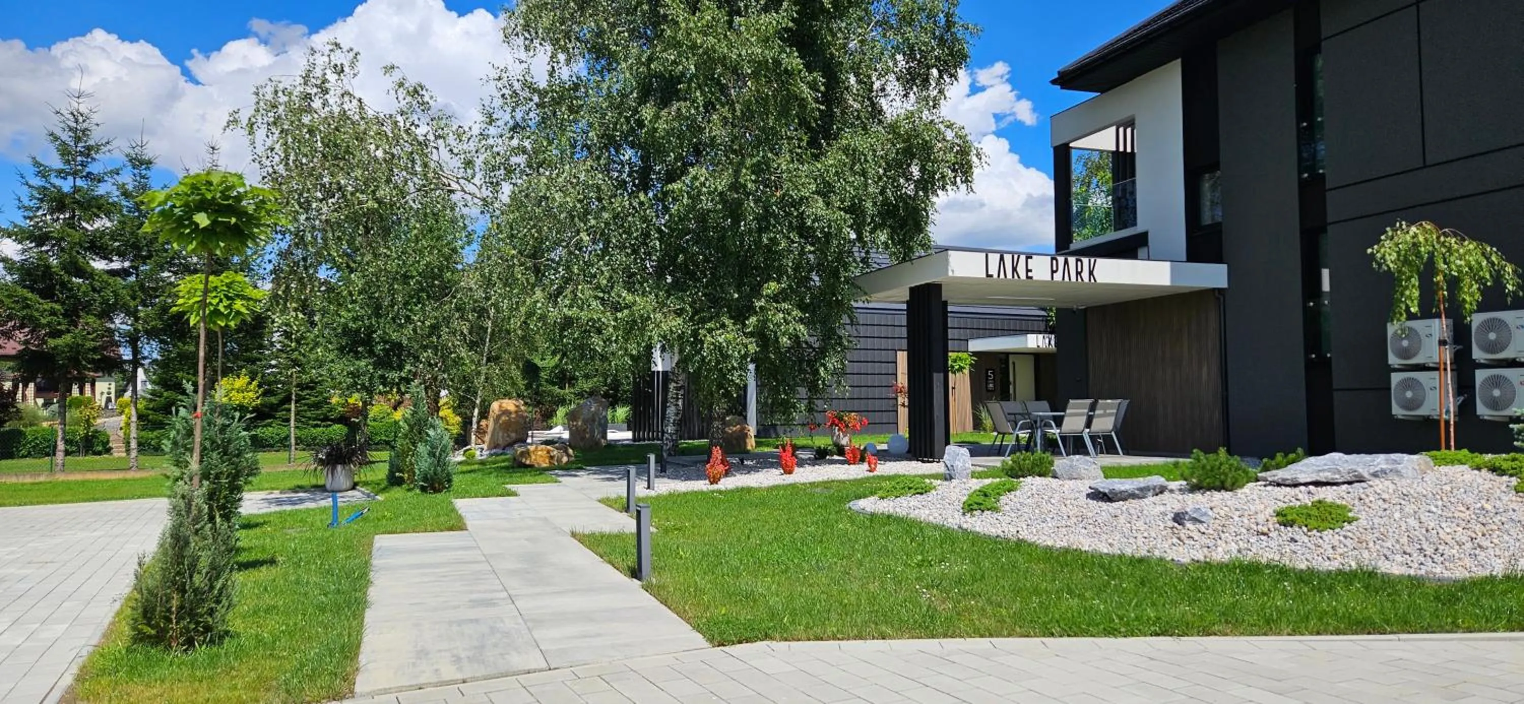 Property building in Lake Park