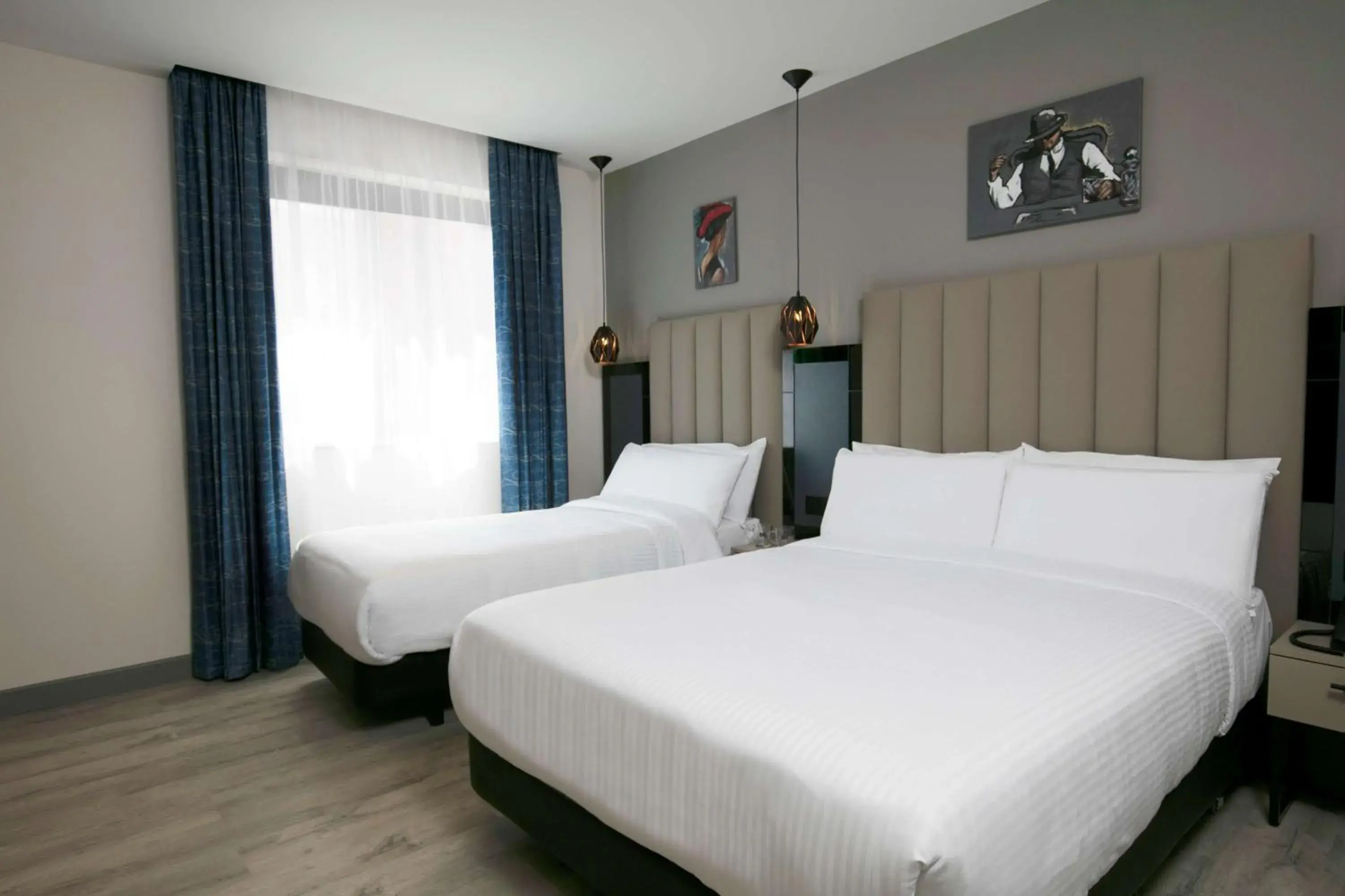 Bed in Sadie Best Western Hotel at Luton Bed in Sadie Best Western Hotel at Luton