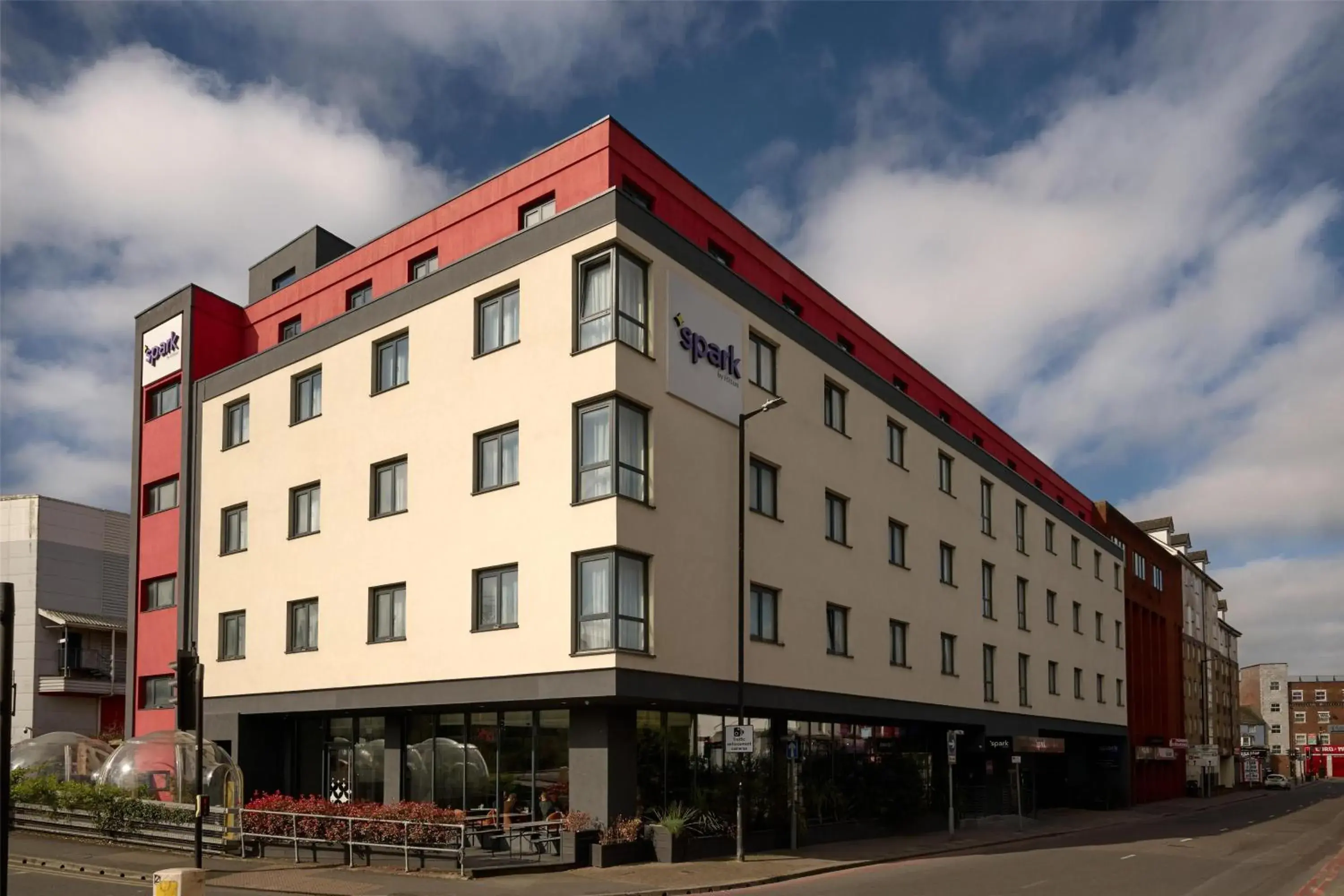 Property building in Spark by Hilton Luton Property building in Spark by Hilton Luton