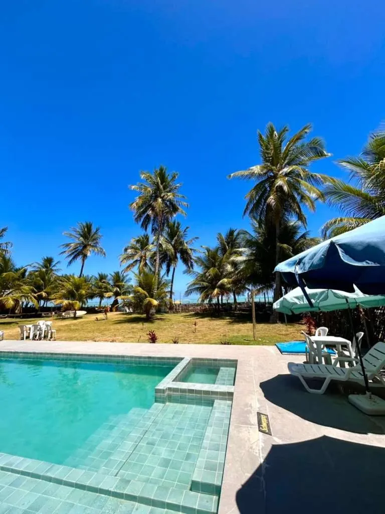 Swimming pool in Pousada e Restaurante Encanto das Águas