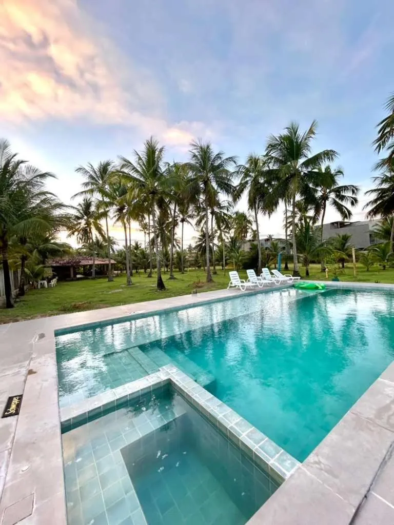 Swimming pool in Pousada e Restaurante Encanto das Águas