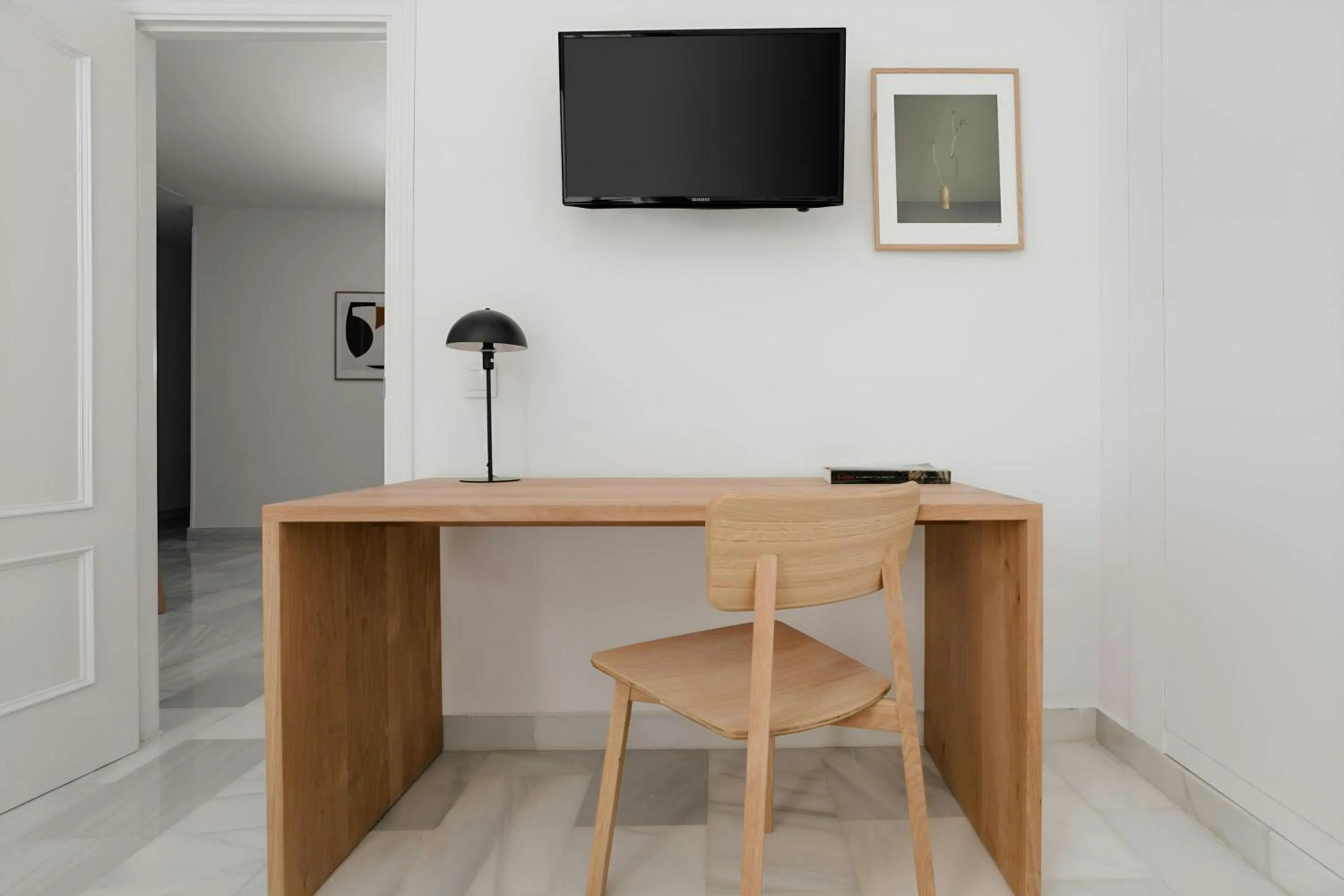 Photo of the whole room in Sonder by Marriott Bonvoy Santa Ana Apartments Las Letras