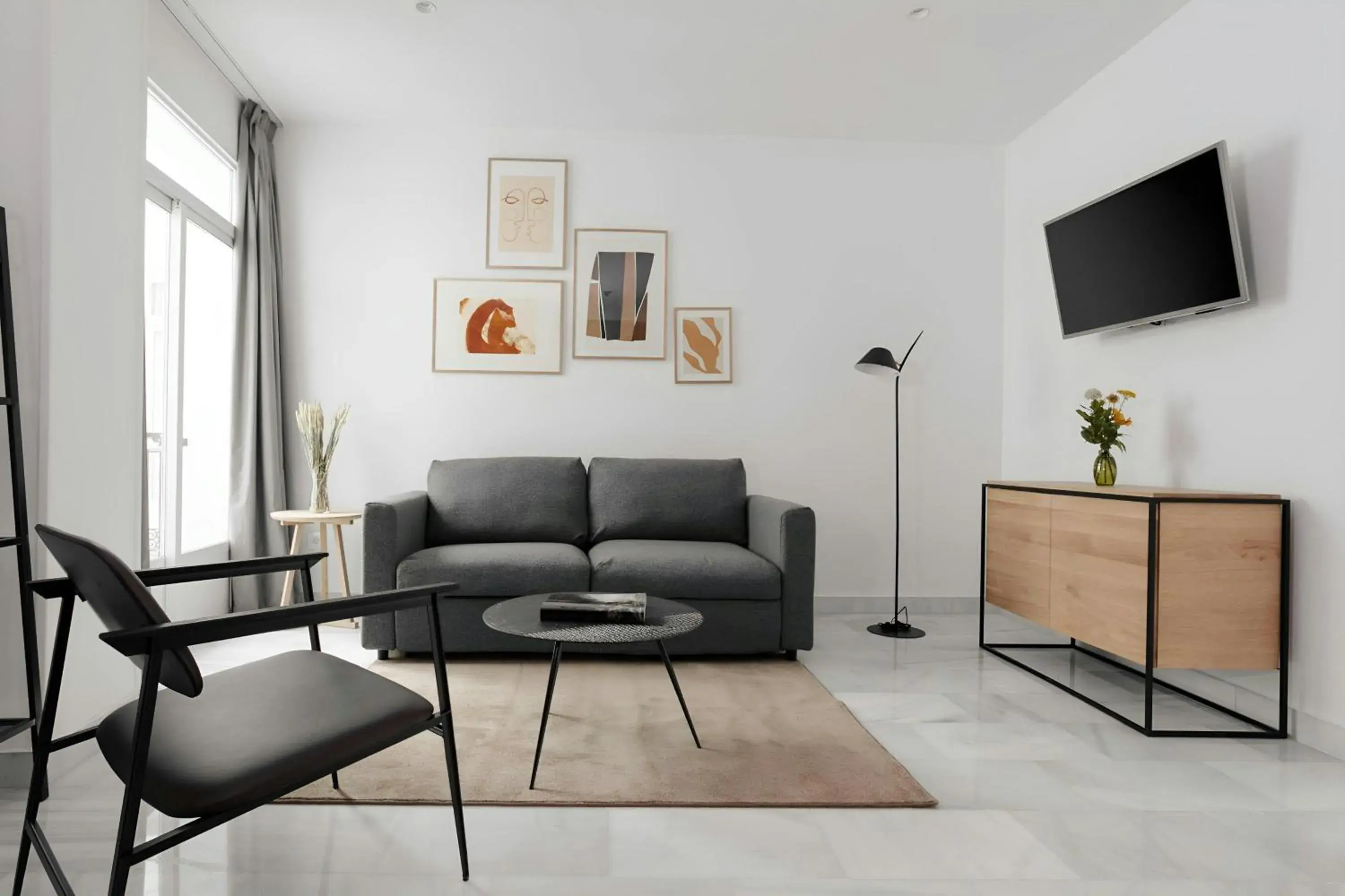 One-Bedroom Apartment with Queen Bed and Sofa Bed in Sonder by Marriott Bonvoy Santa Ana Apartments Las Letras One-Bedroom Apartment with Queen Bed and Sofa Bed in Sonder by Marriott Bonvoy Santa Ana Apartments Las Letras