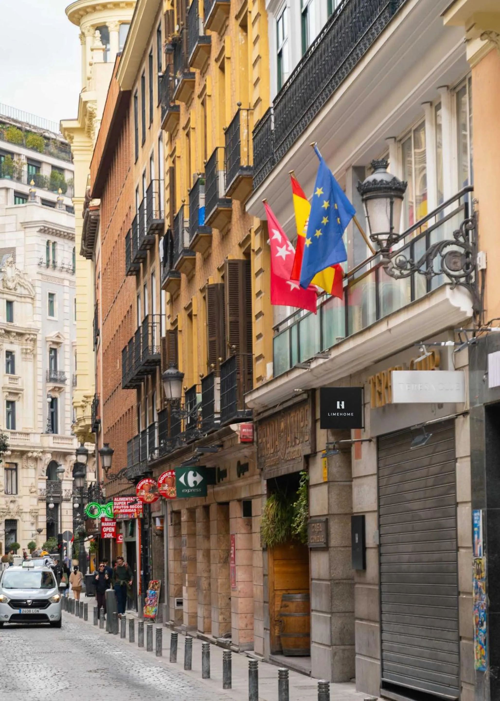 Property building in Limehome Madrid Sol