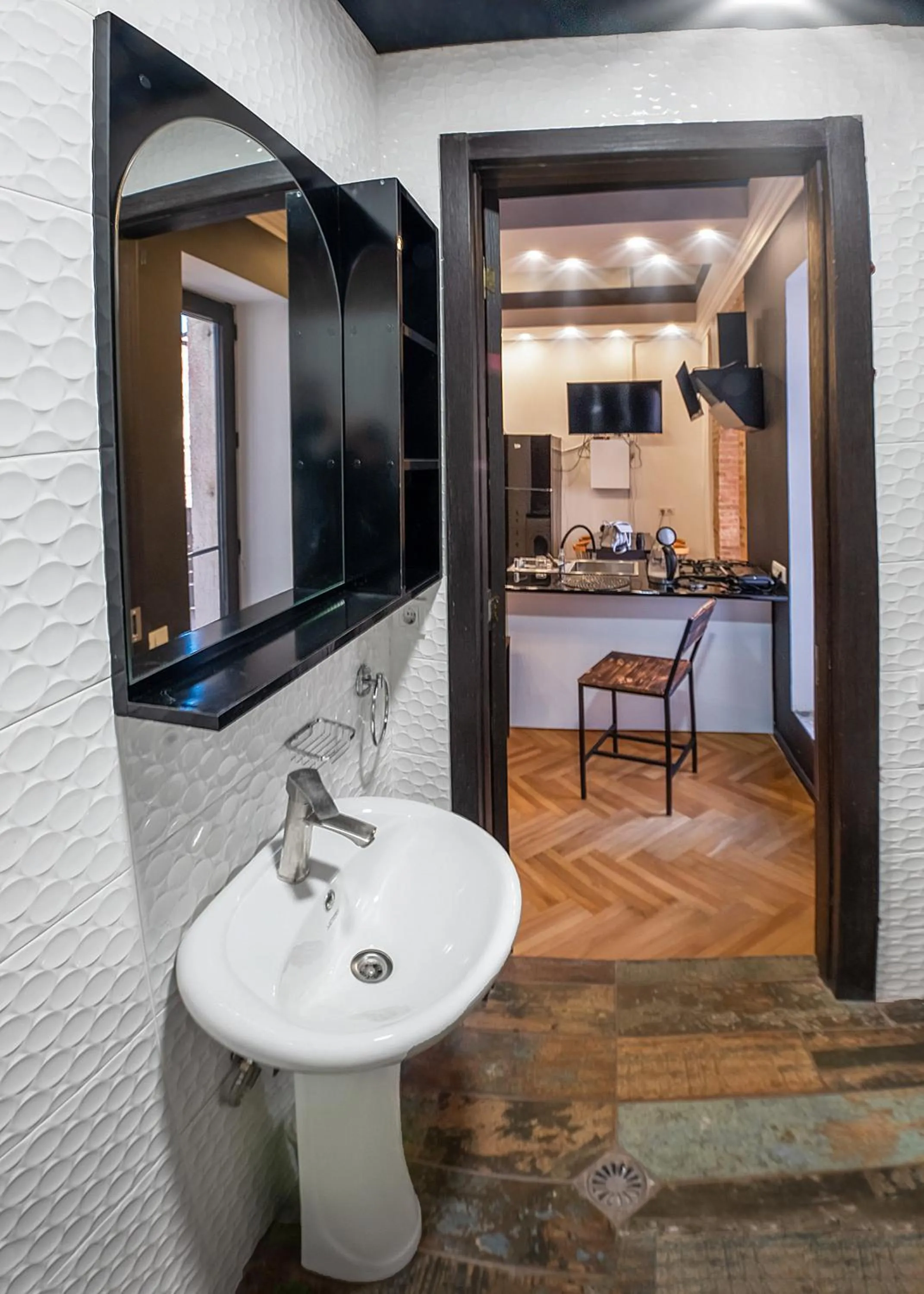 Bathroom in HB apartments Aghmashenebeli