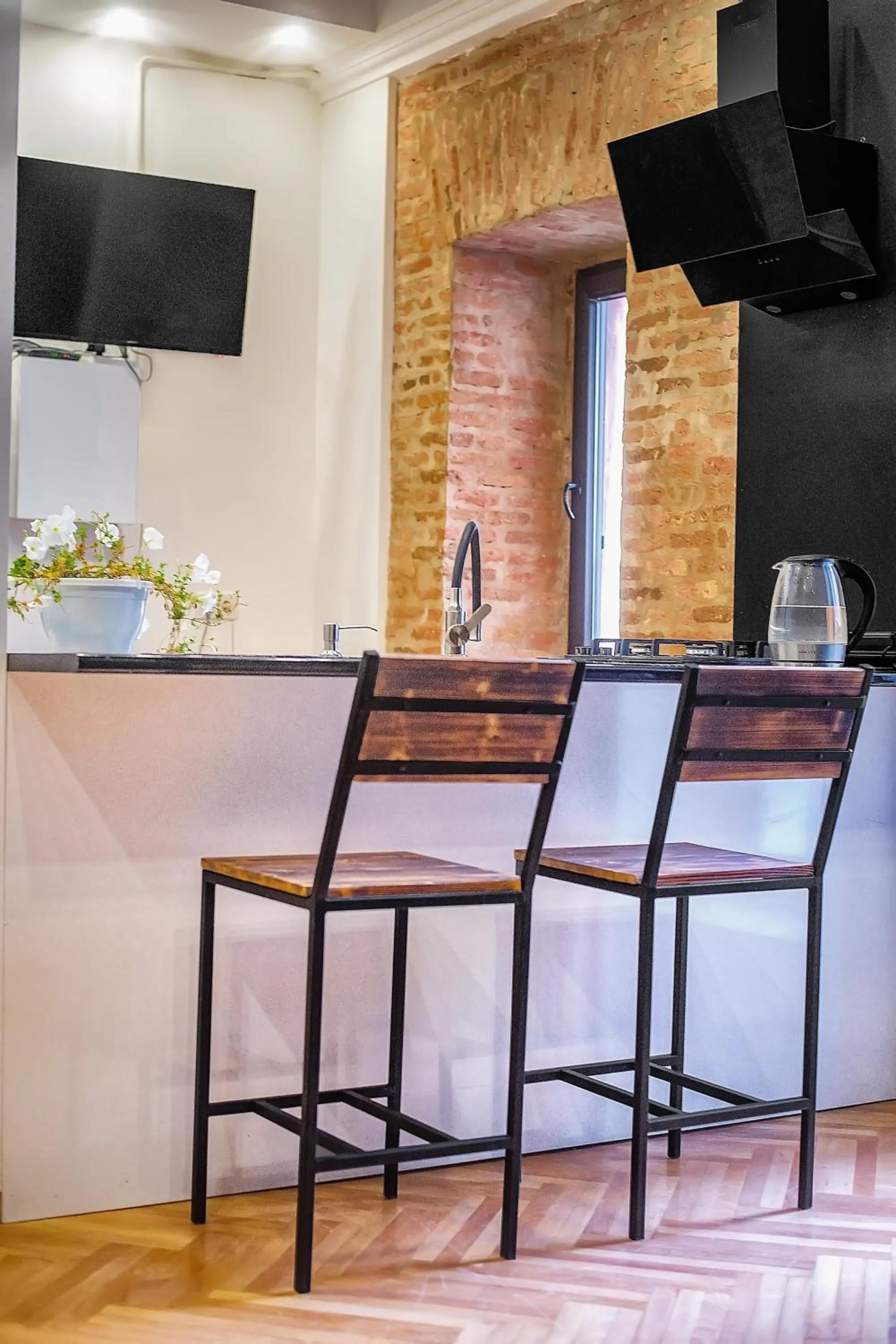 TV and multimedia in HB apartments Aghmashenebeli