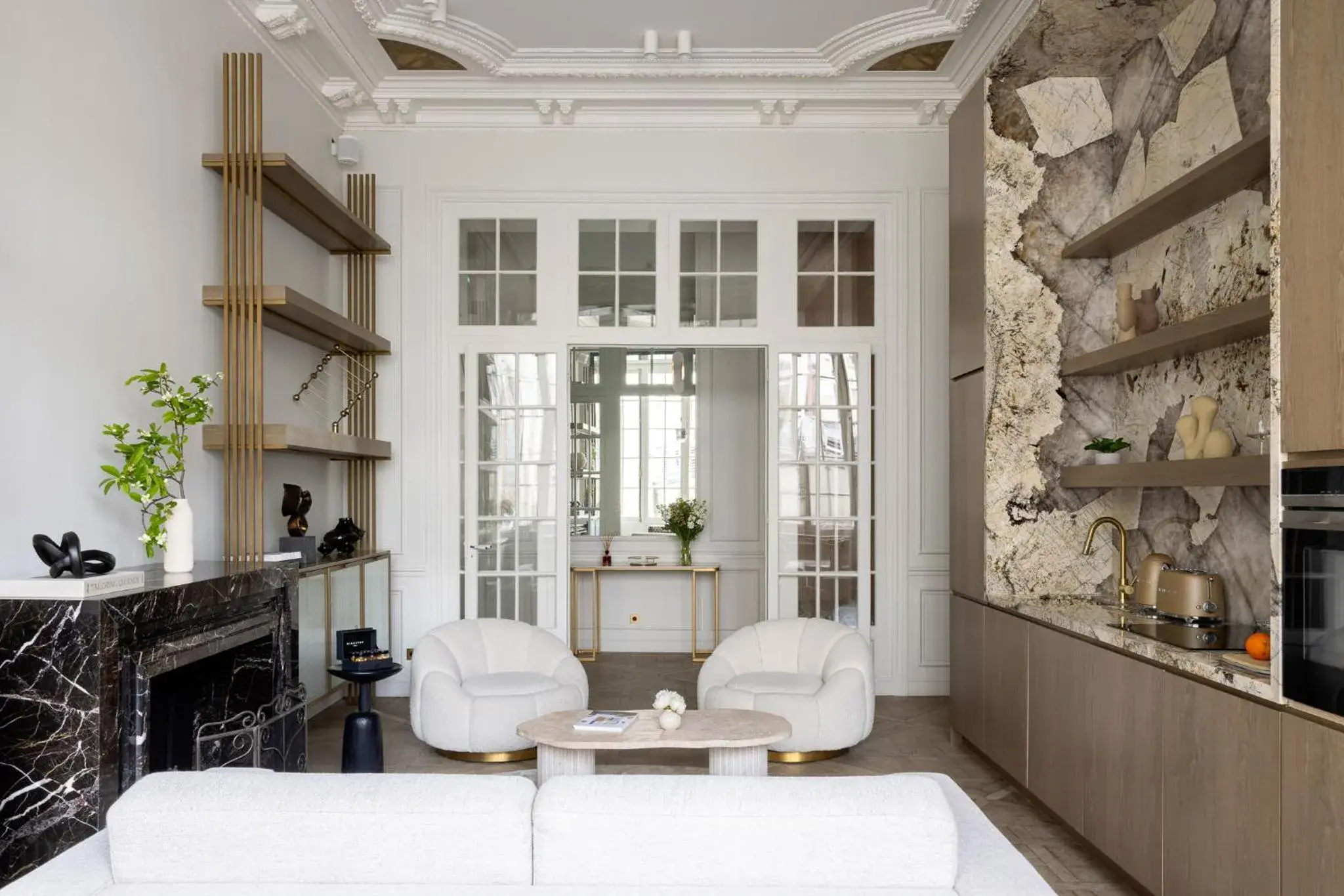 Living room in HIGHSTAY - Luxury Serviced Apartments - Louvre Living room in HIGHSTAY - Luxury Serviced Apartments - Louvre