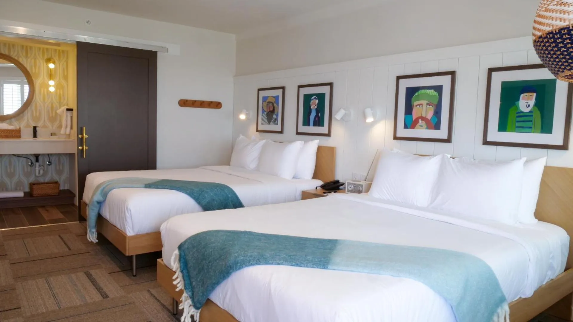 Bedroom, Bed in Oceaneer Hotel