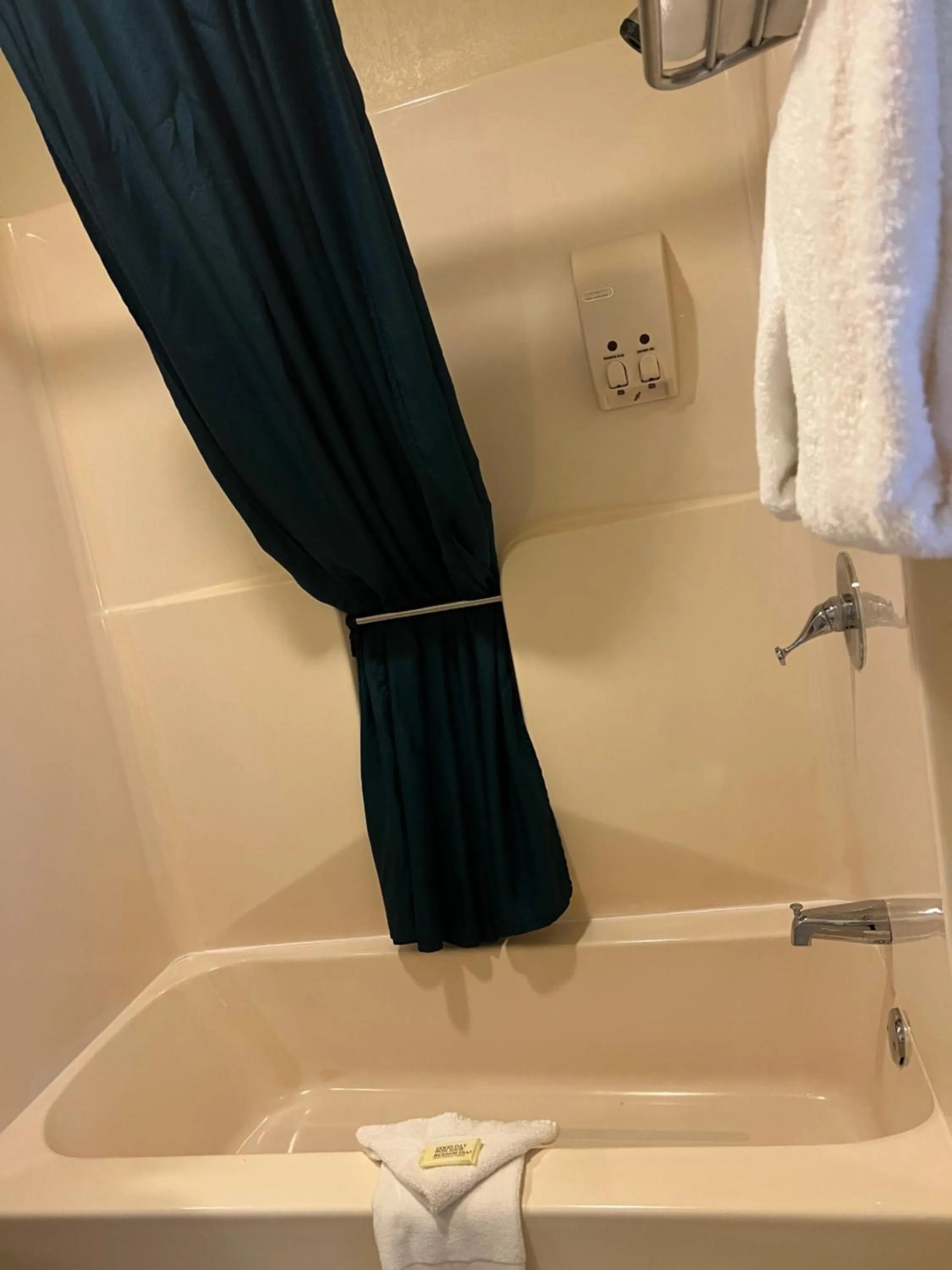 Bathroom in Gray Wolf Lodge