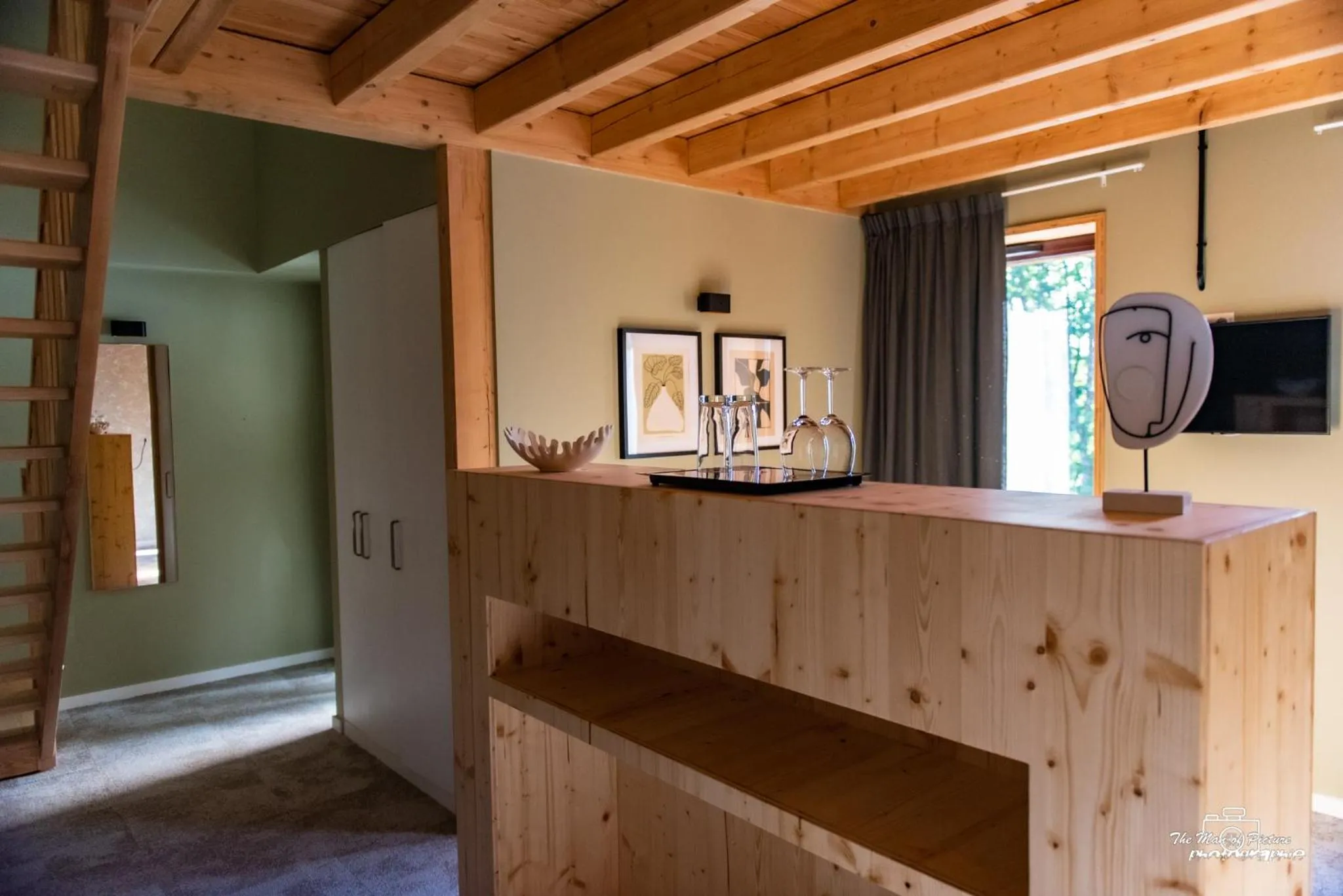 TV and multimedia in Logis Hôtel Altitude et Spa Pierre-Percée