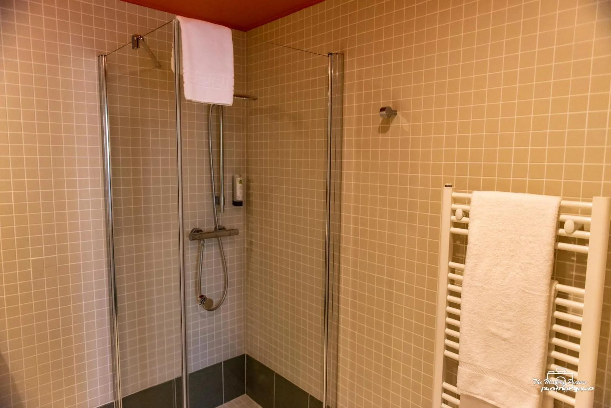 Bathroom in Logis Hôtel Altitude et Spa Pierre-Percée