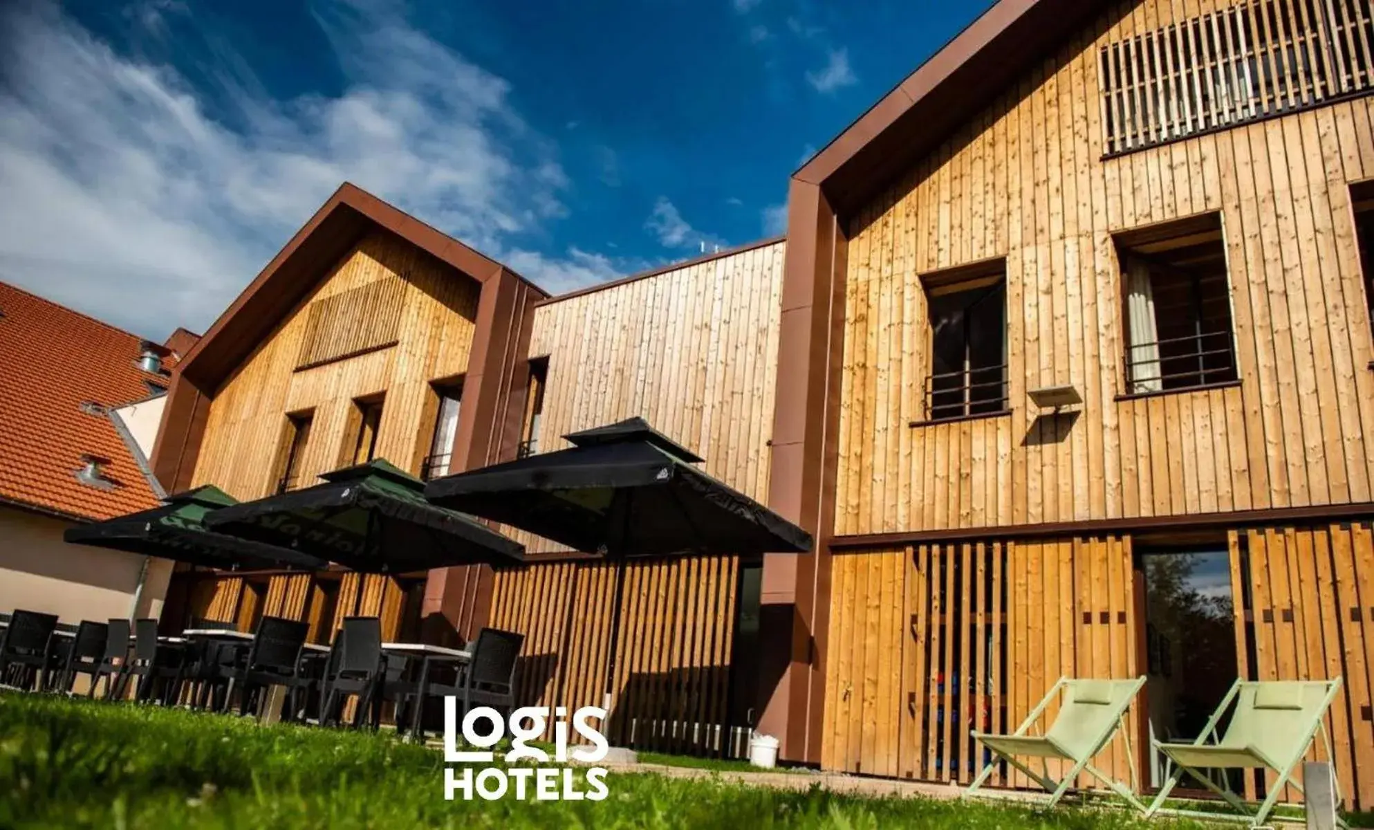 Property building in Logis Hôtel Altitude et Spa Pierre-Percée Property building in Logis Hôtel Altitude et Spa Pierre-Percée