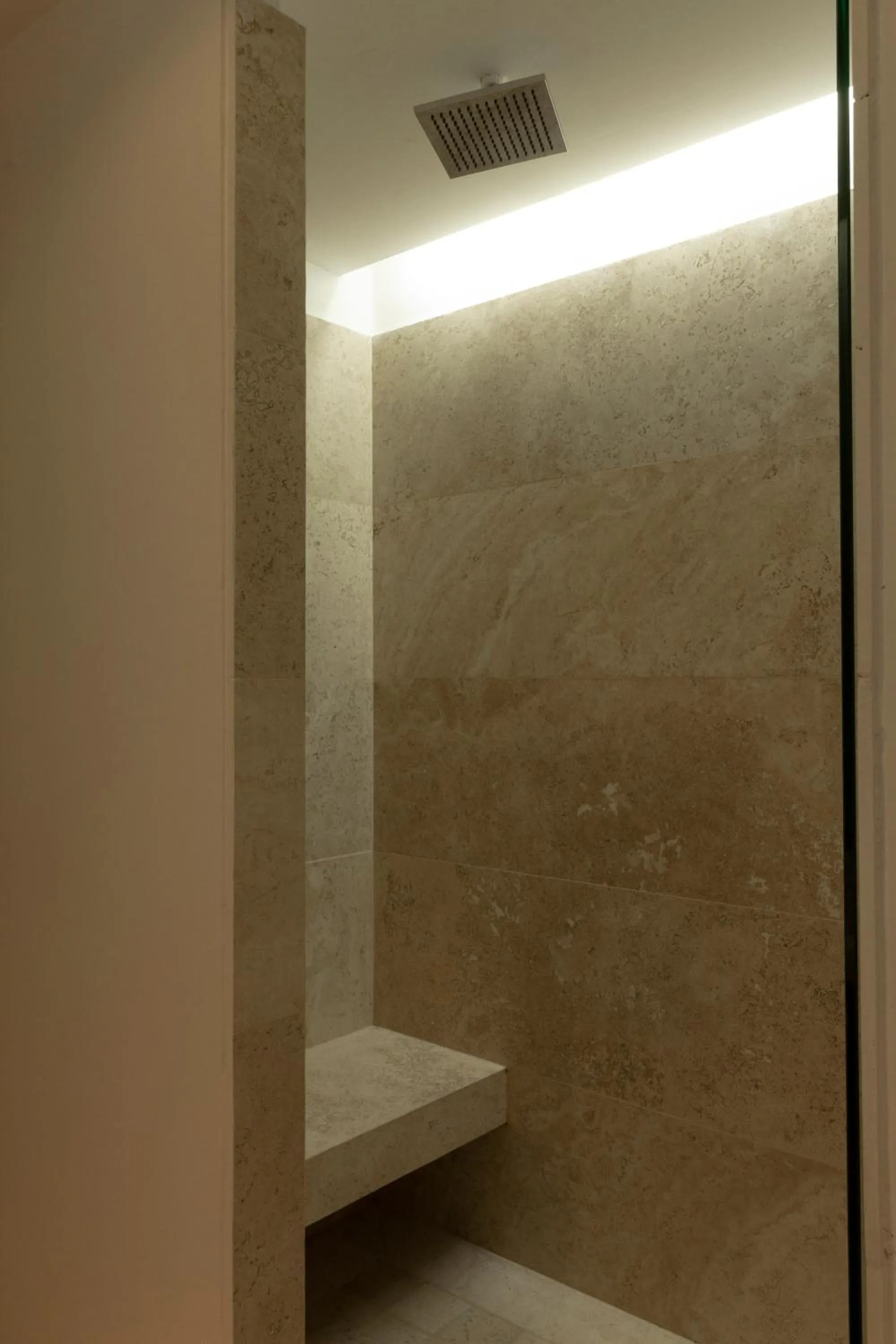 Bathroom in El Doce by HomiRent