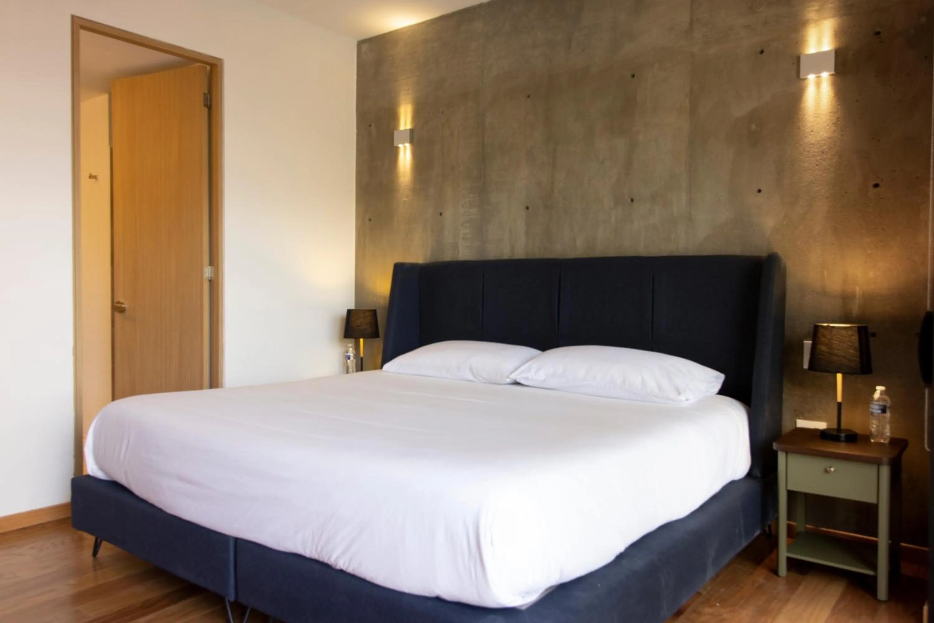 Photo of the whole room, Bed in El Doce by HomiRent