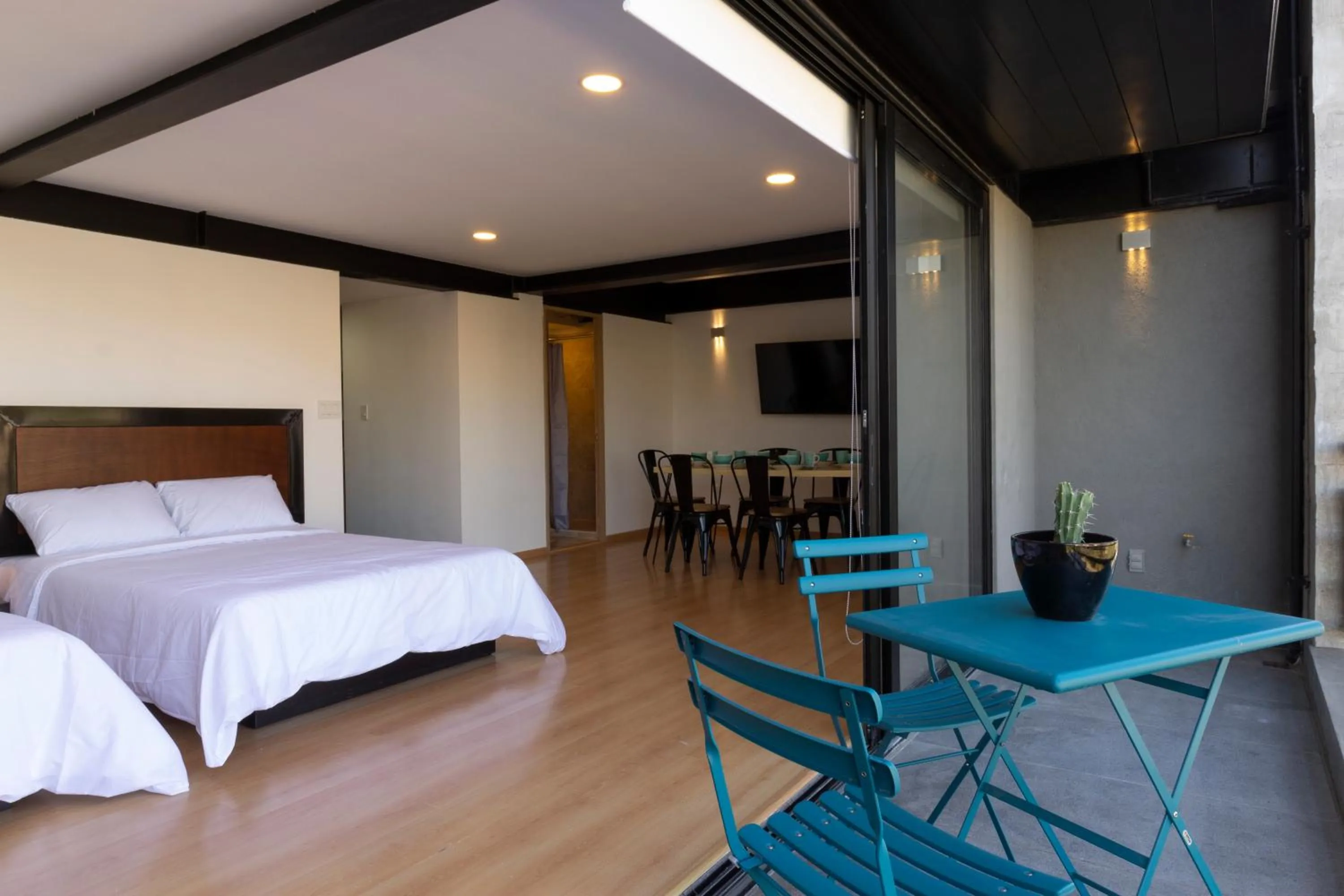 Photo of the whole room, Bed in El Doce by HomiRent