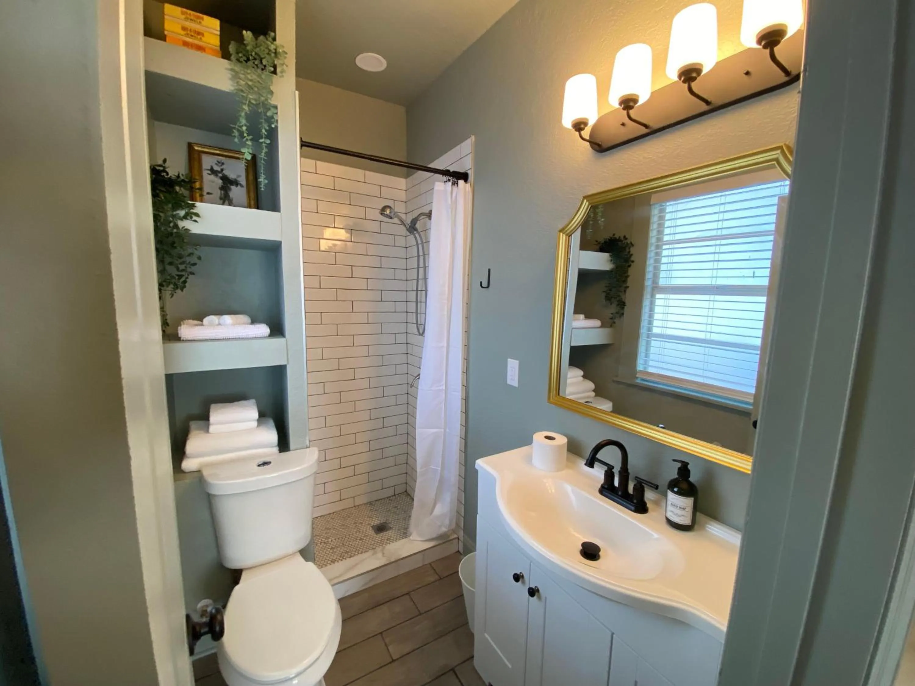 Updated Condo in Heart of Tampa