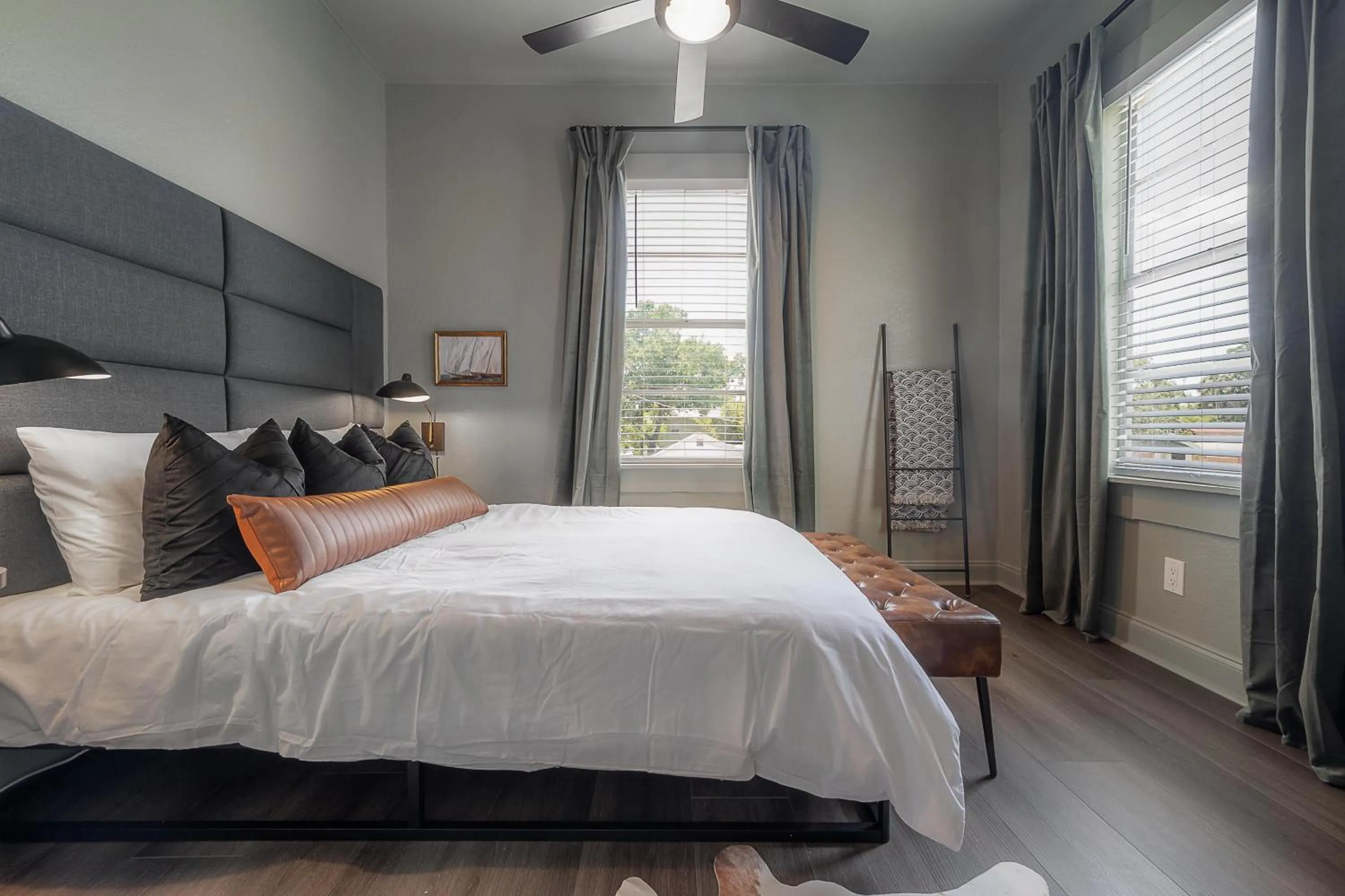 Bed in Updated Condo in Heart of Tampa