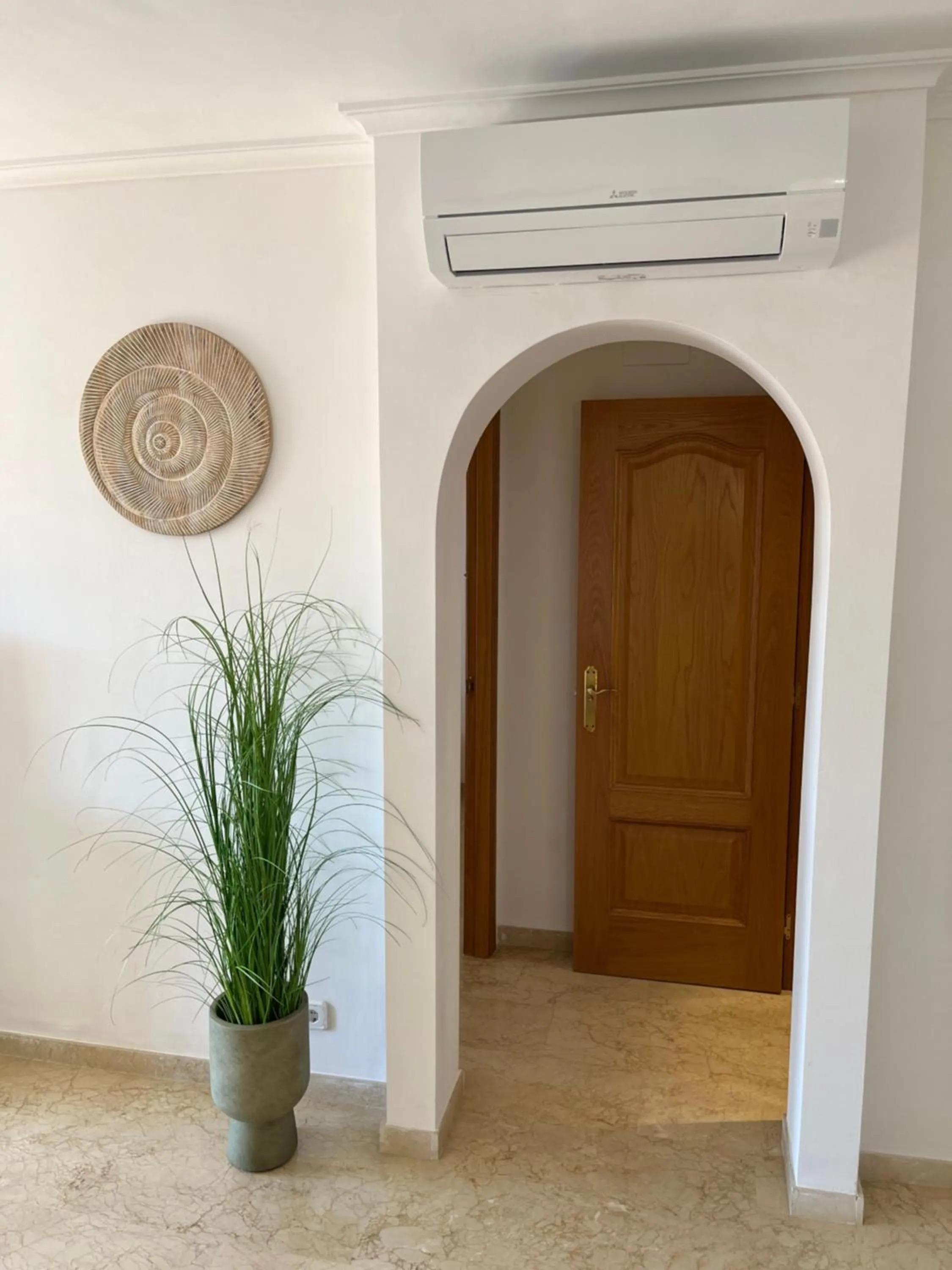air conditioner in apartment nearby beach and old town Javea