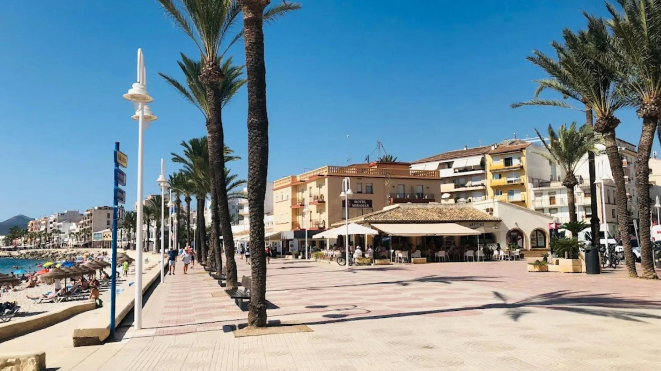 Neighbourhood in apartment nearby beach and old town Javea