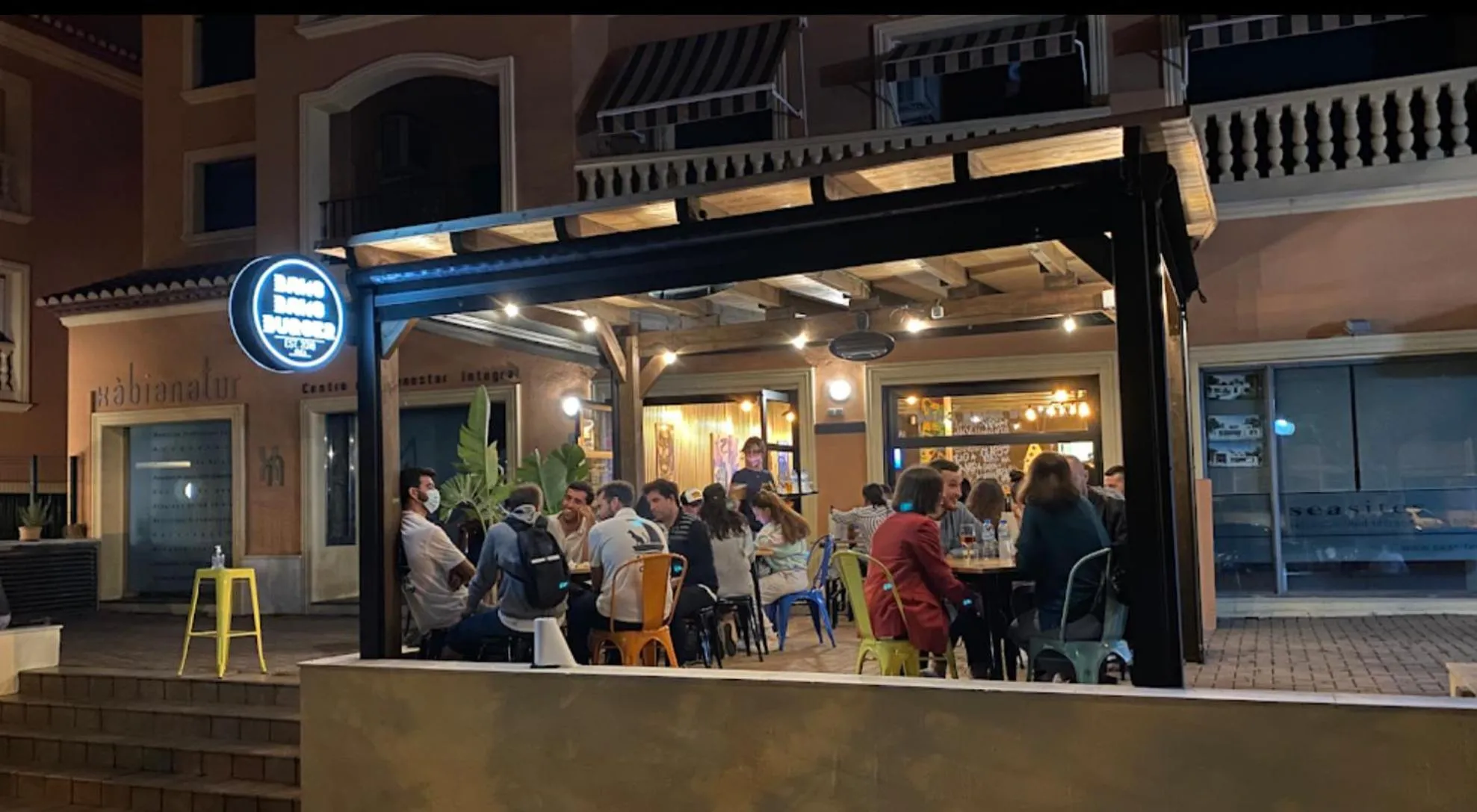 Restaurant/places to eat in apartment nearby beach and old town Javea