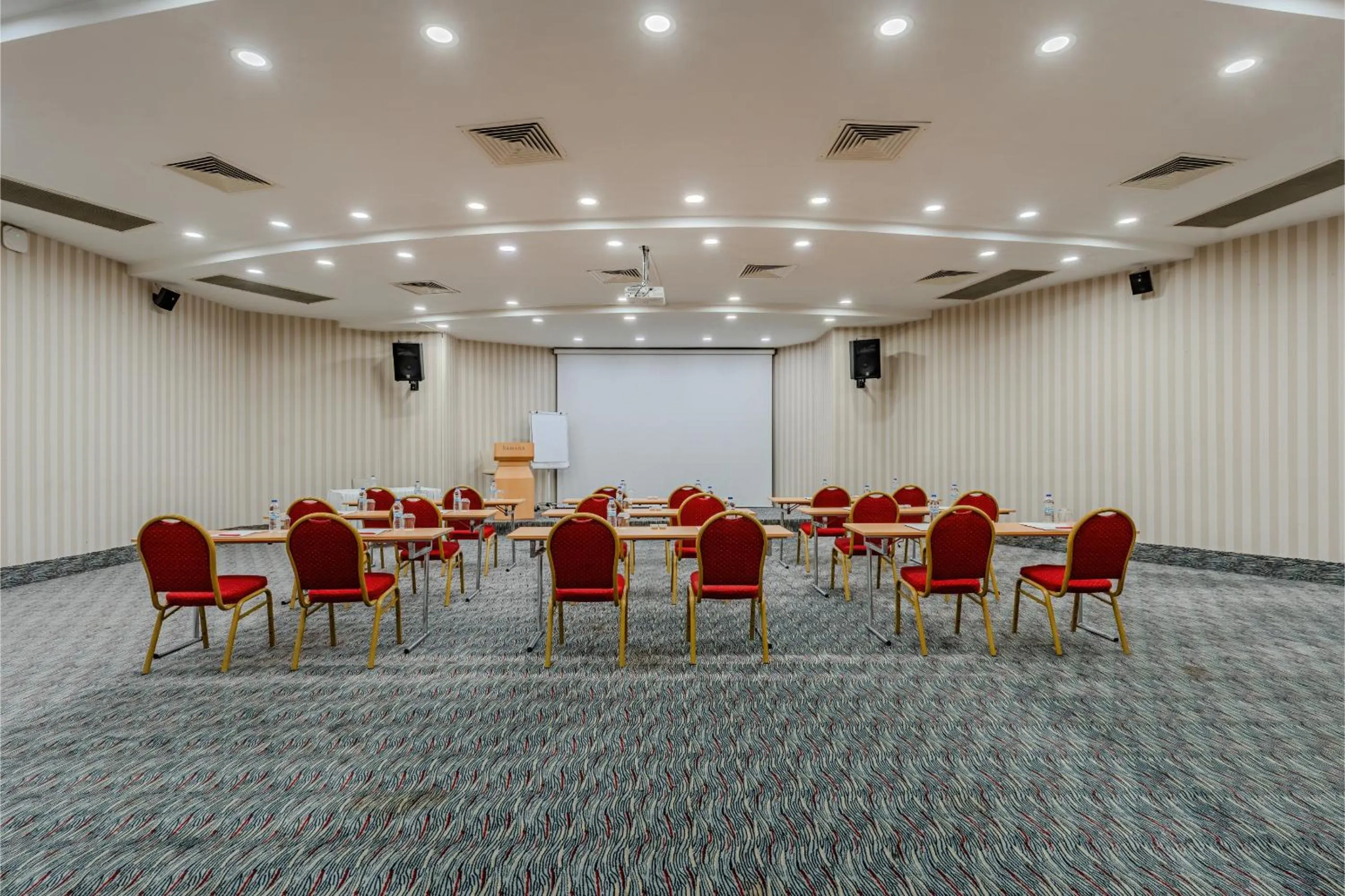 Meeting/conference room in Ramada Plaza By Wyndham Izmir