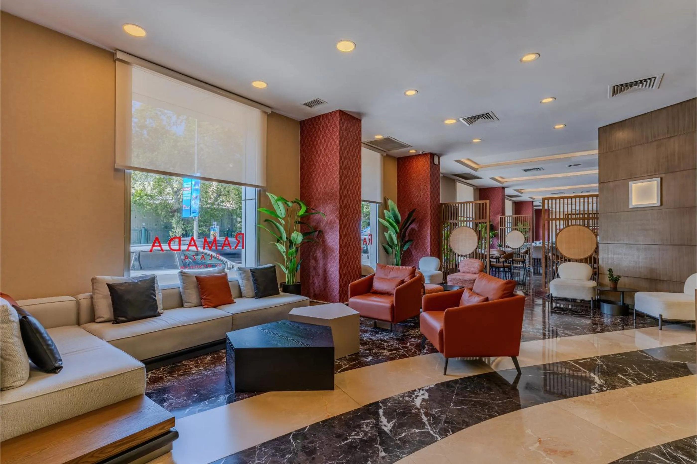 Lobby or reception in Ramada Plaza By Wyndham Izmir
