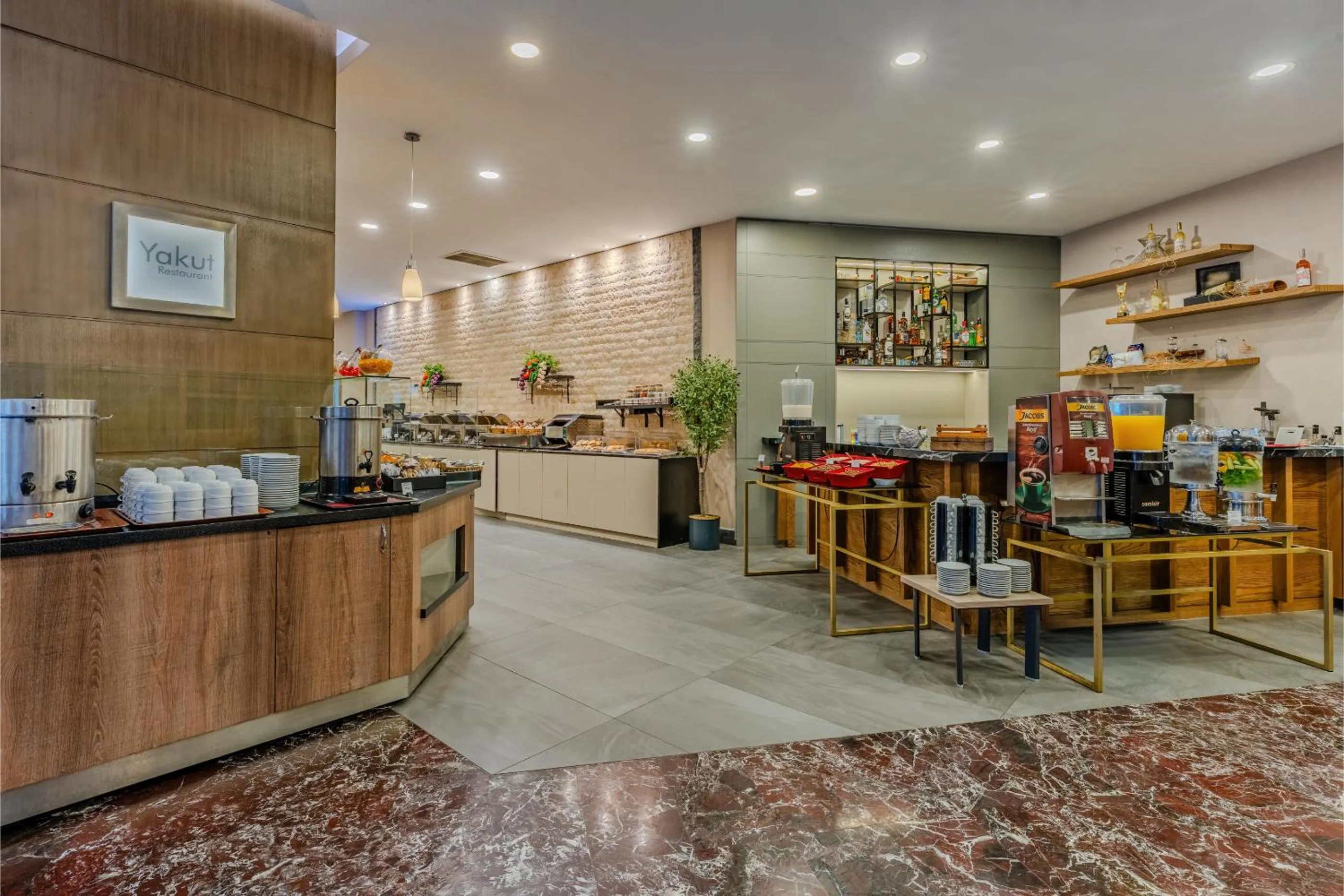 Restaurant/places to eat in Ramada Plaza By Wyndham Izmir