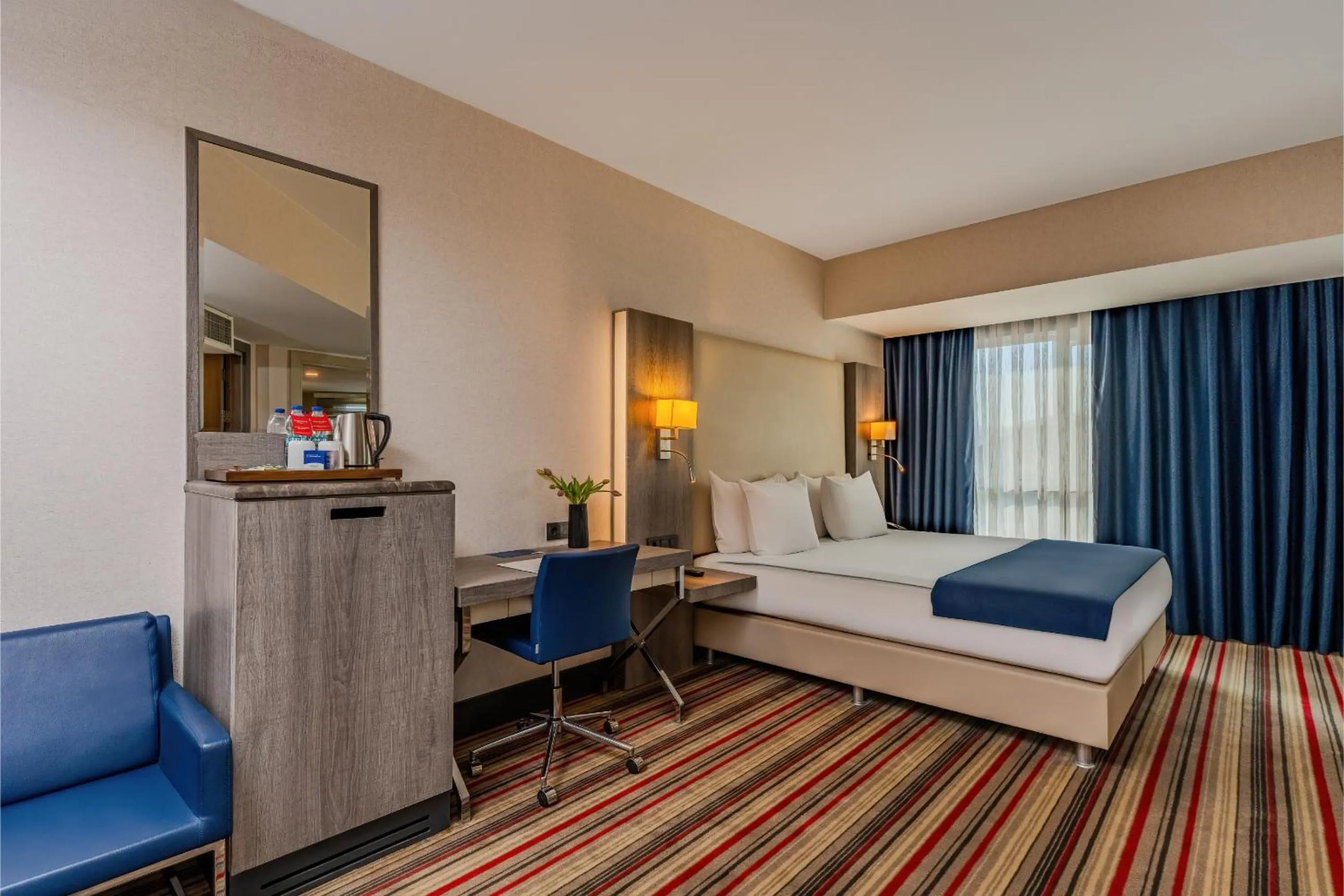 Bedroom, Bed in Ramada Plaza By Wyndham Izmir