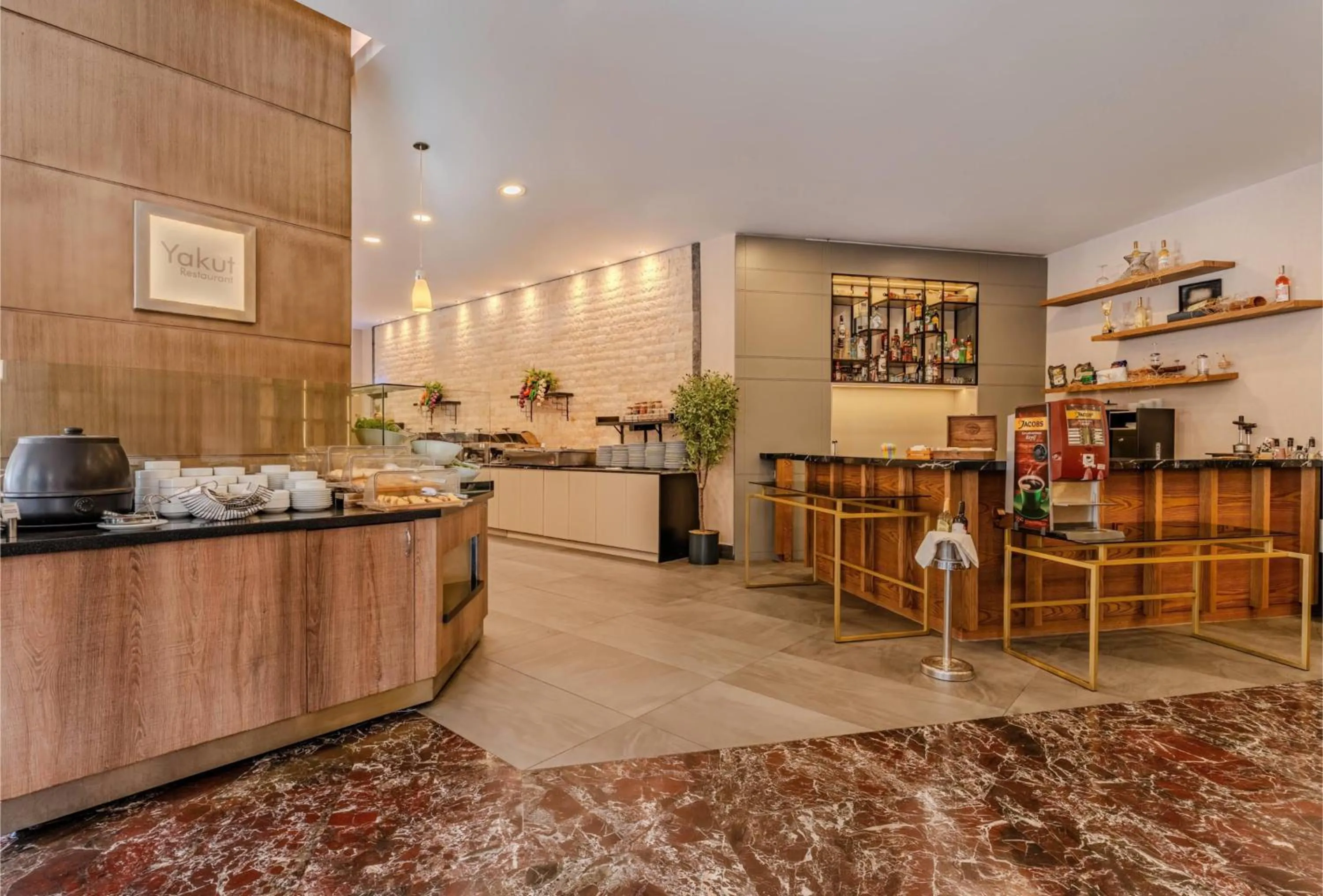 Restaurant/places to eat in Ramada Plaza By Wyndham Izmir