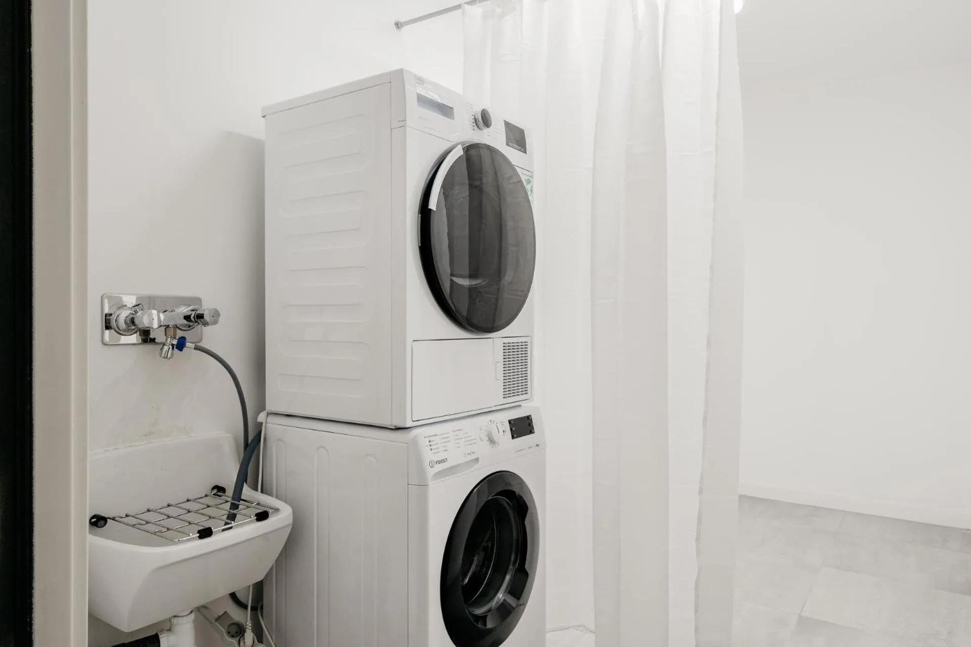 laundry in Edgar Suites - Meudon-la-Forêt