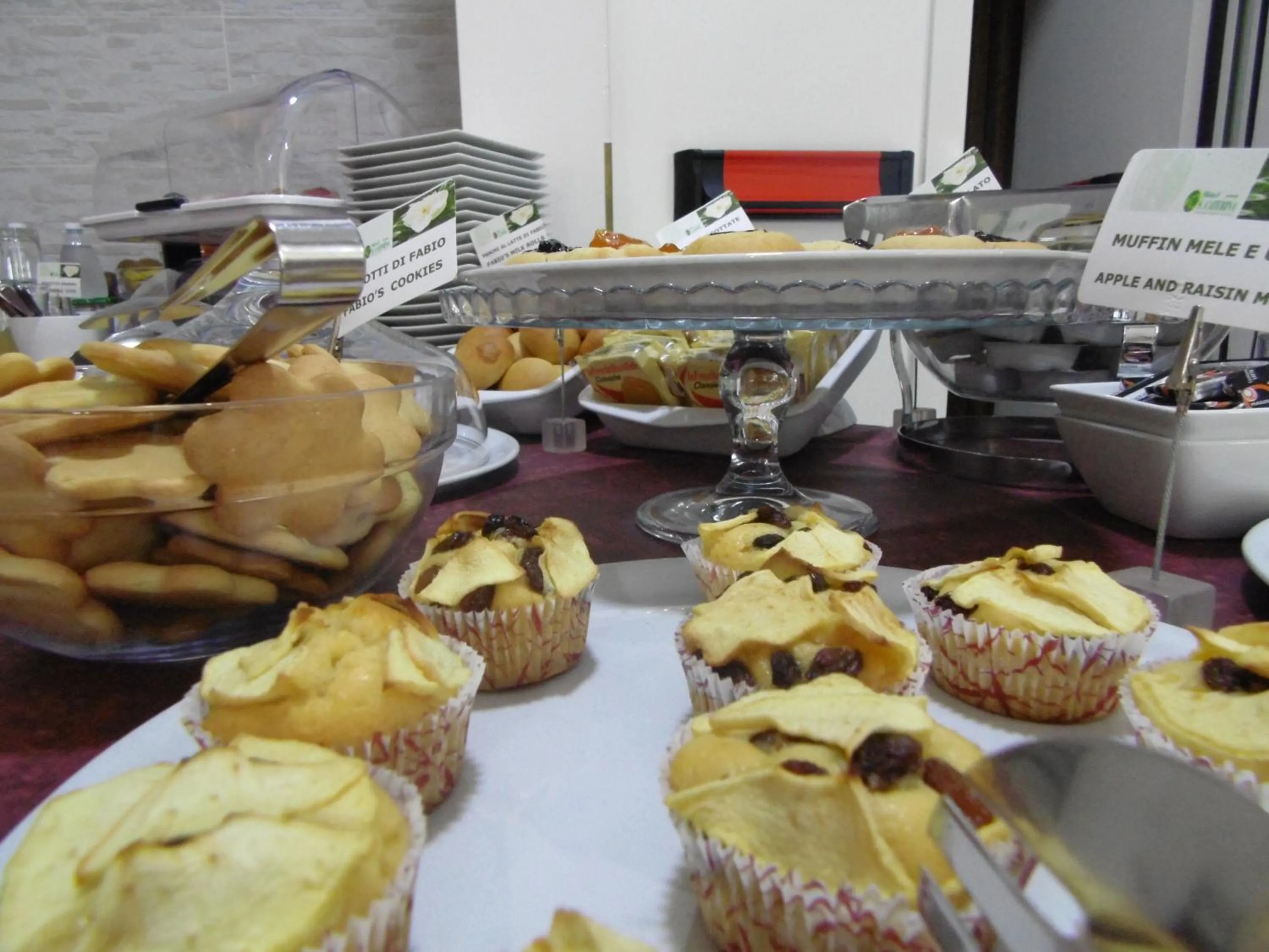 Buffet breakfast in Santa Caterina Hotel & Bike