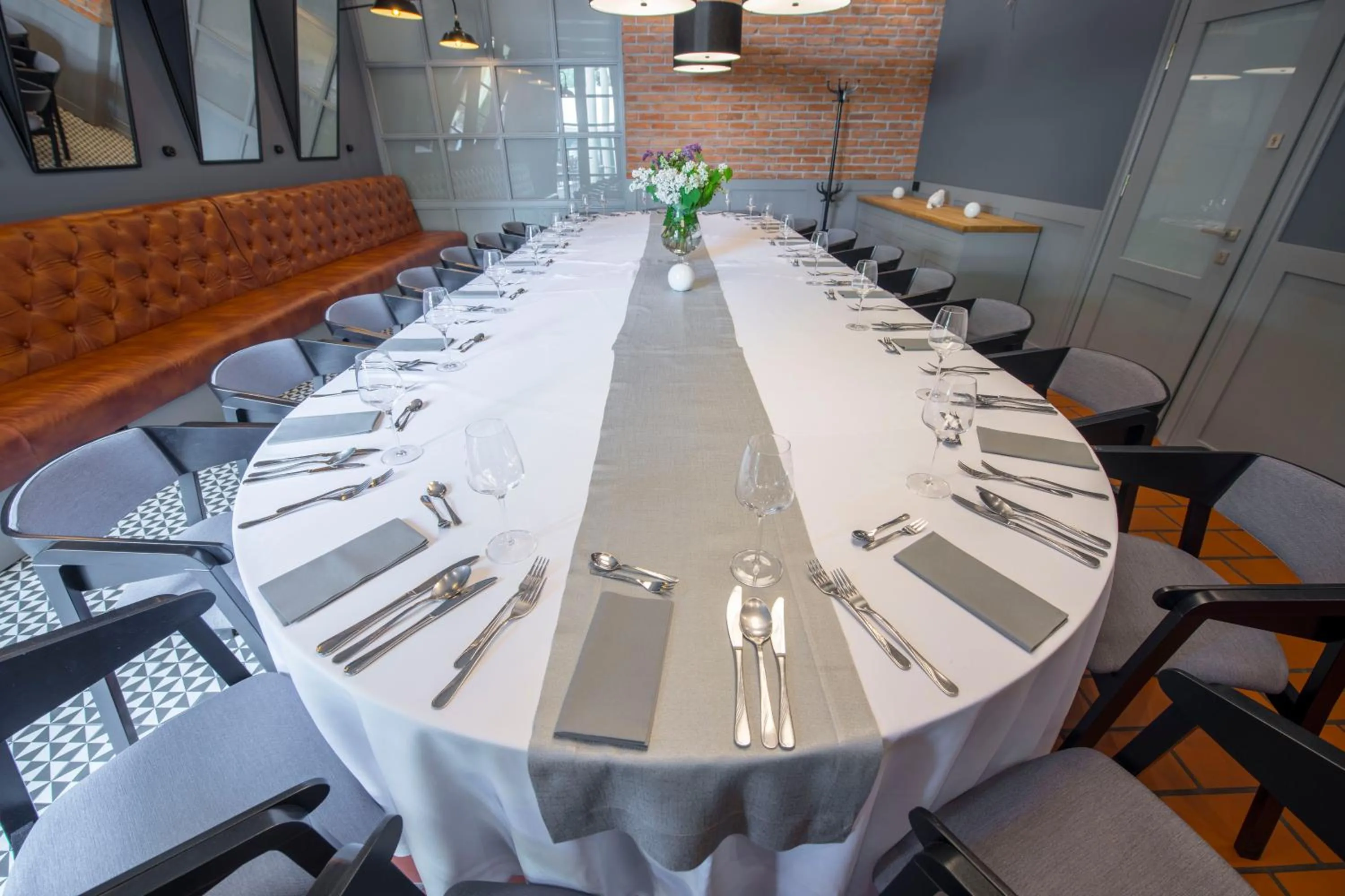 Restaurant/places to eat in Hotel Prezydent