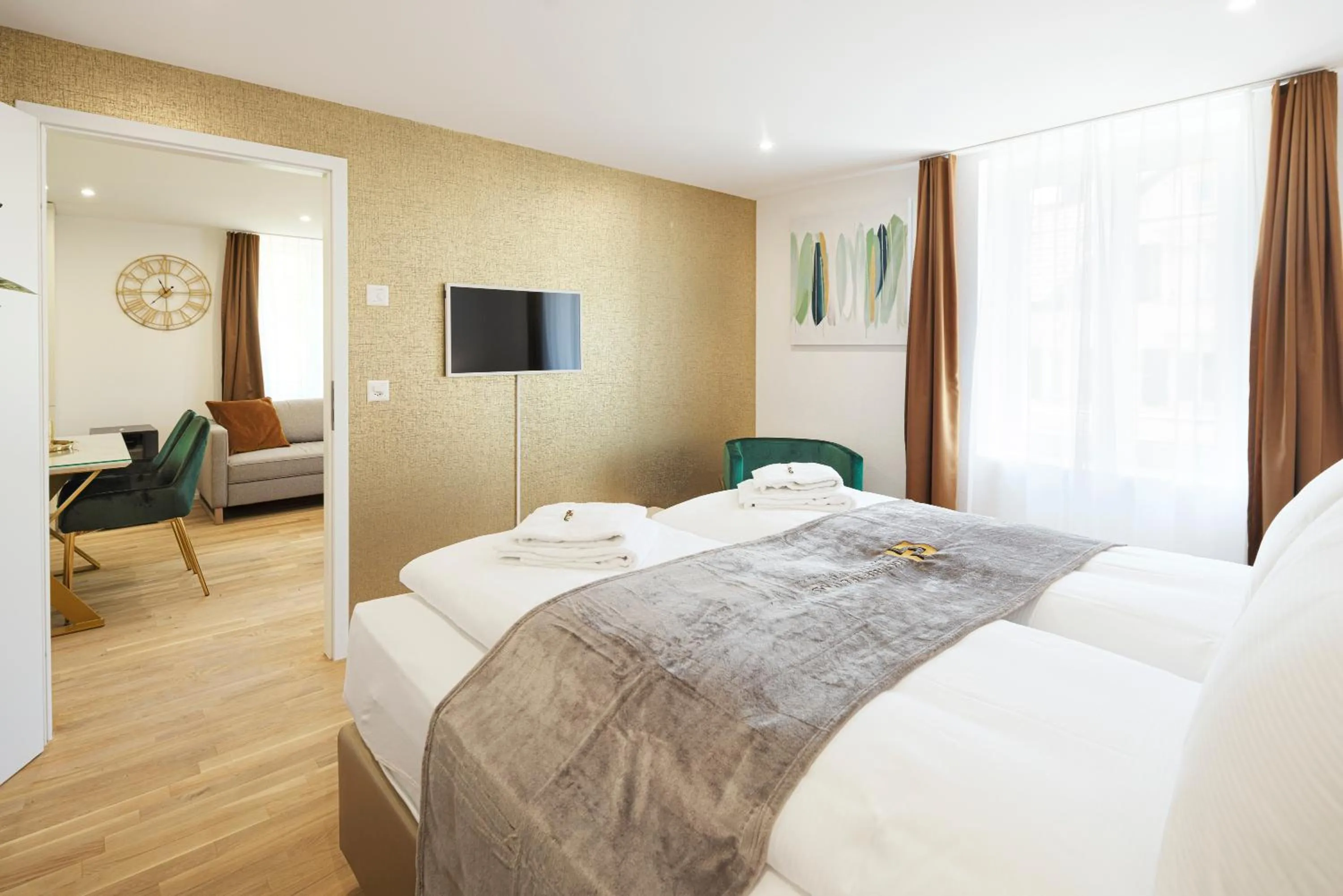 Bed in VISIMO Apartments Steigerstrasse St Gallen - Modern Living near OLMA & Hospital