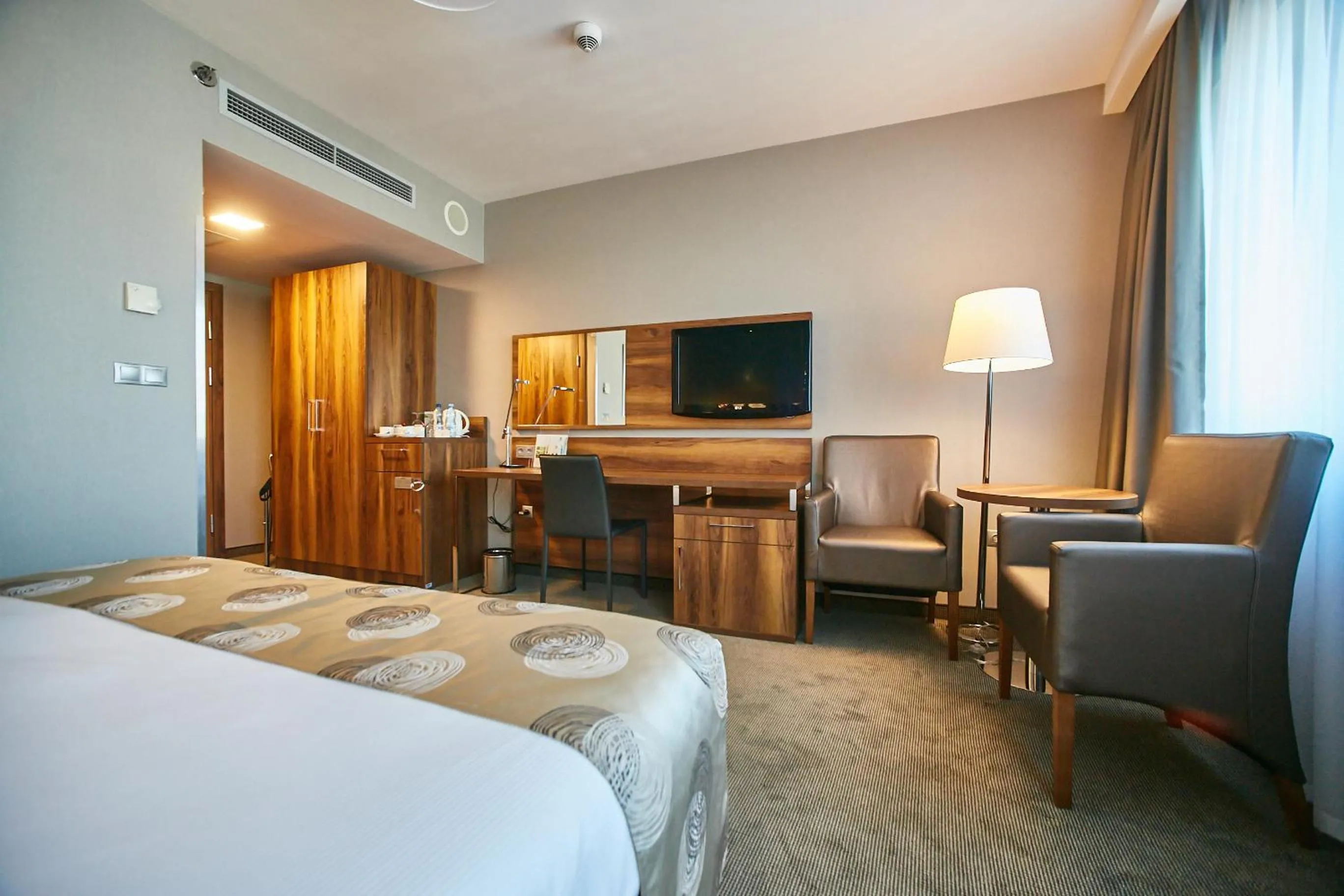 TV and multimedia, Bed in Holiday Inn Krakow City Centre by IHG