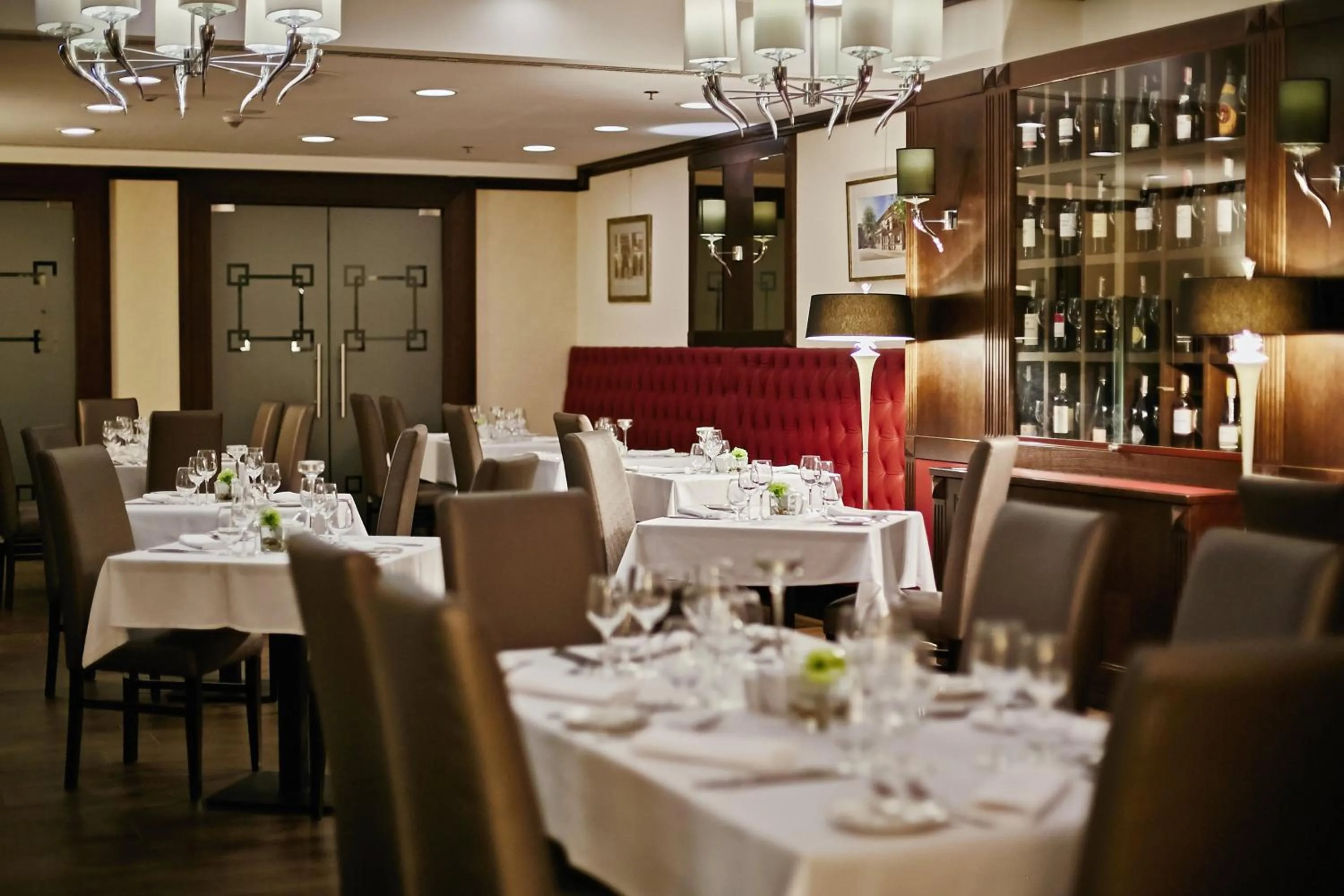 Restaurant/places to eat in Holiday Inn Krakow City Centre by IHG