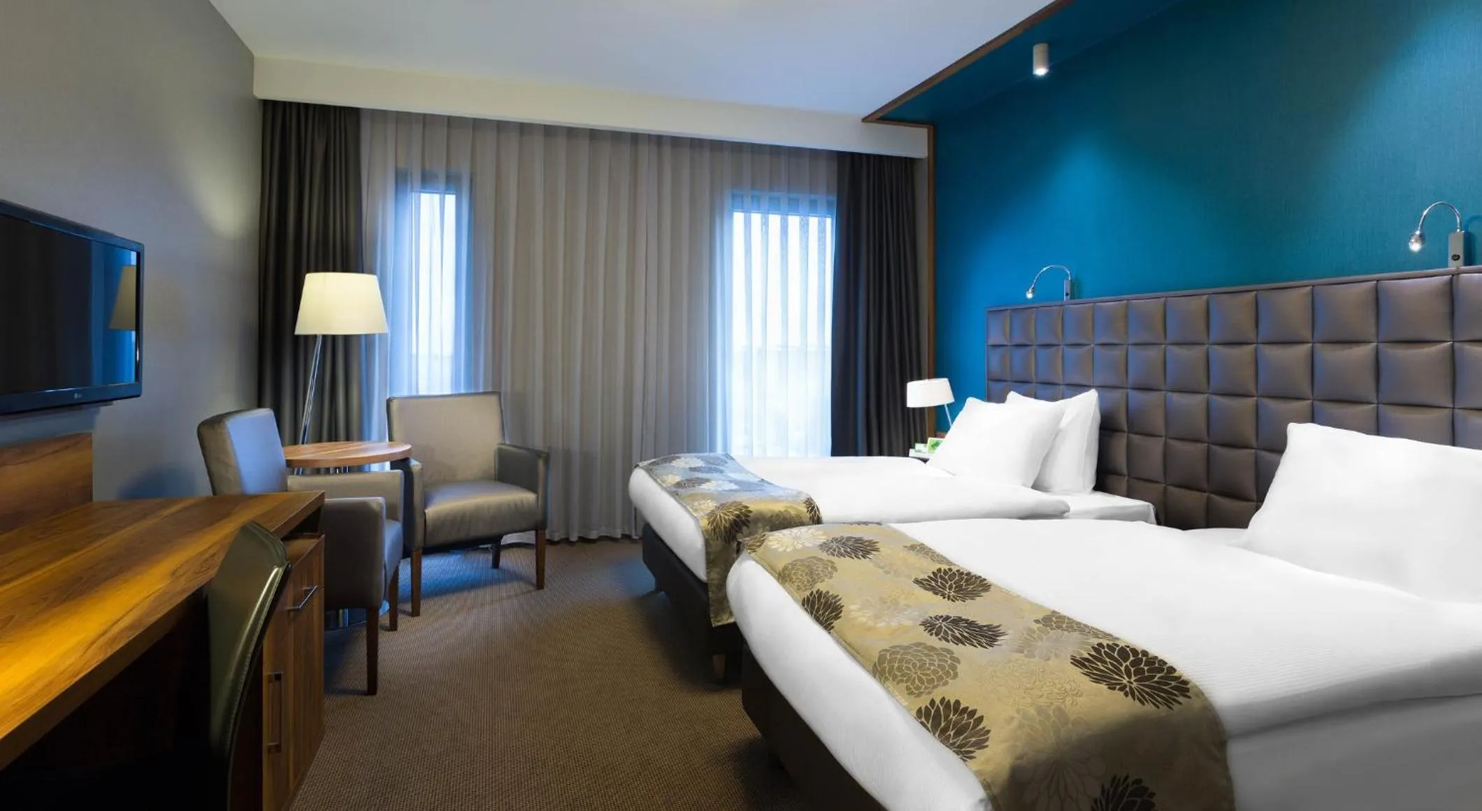 Photo of the whole room, Bed in Holiday Inn Krakow City Centre by IHG