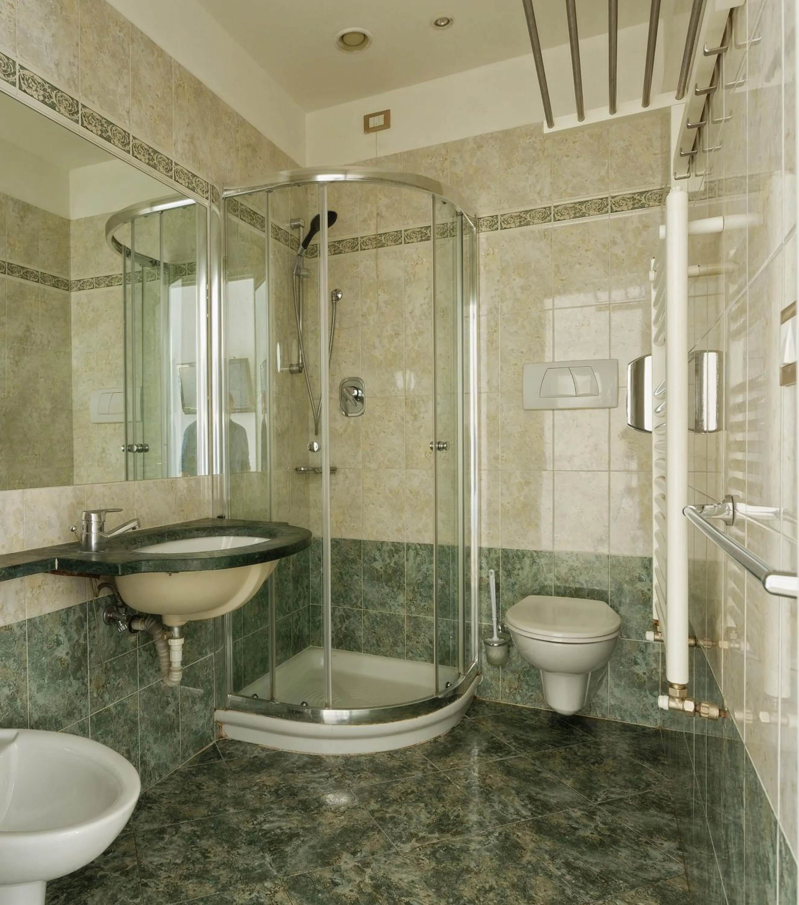 Bathroom in Jade B&B