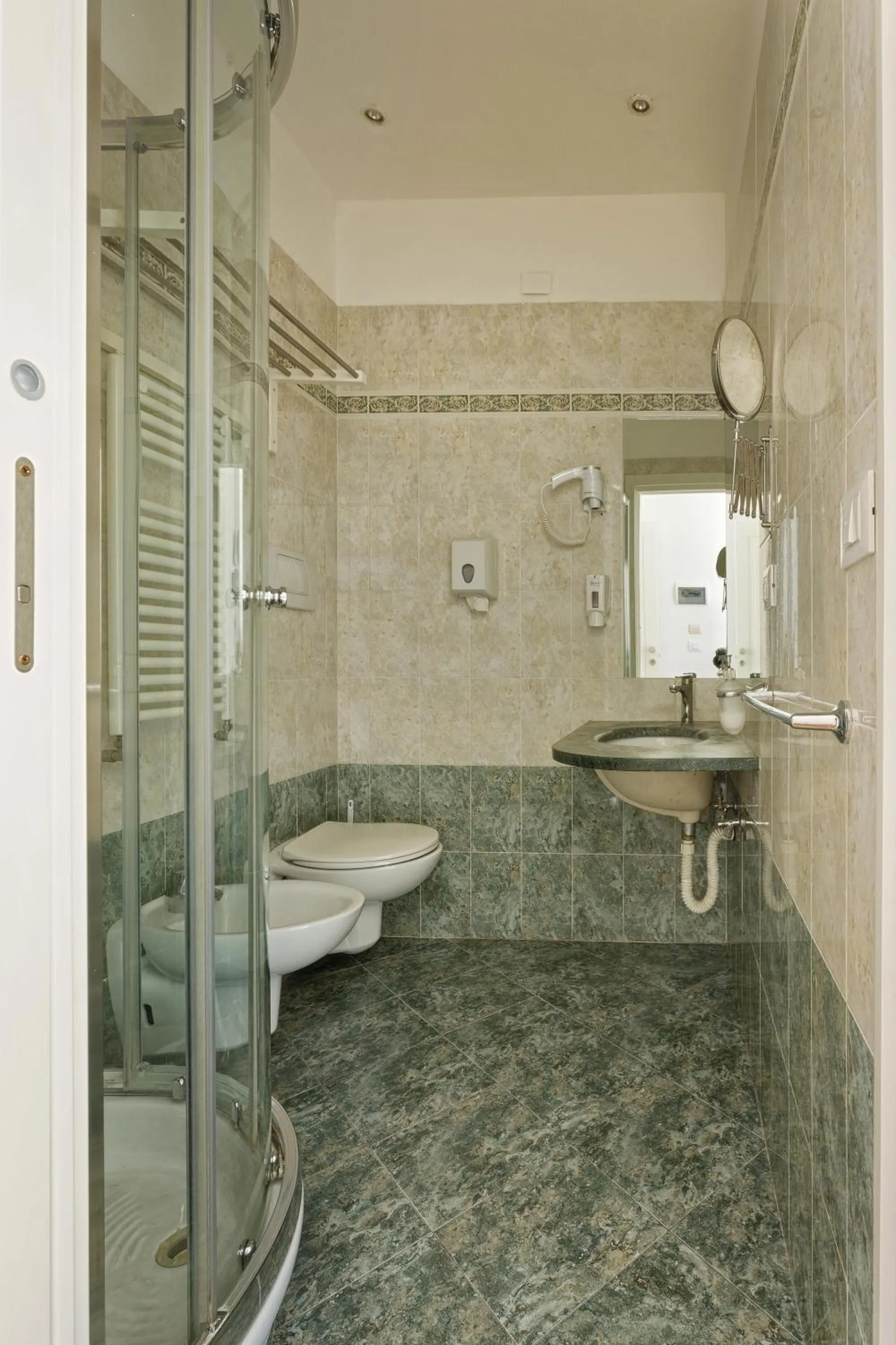 Bathroom in Jade B&B