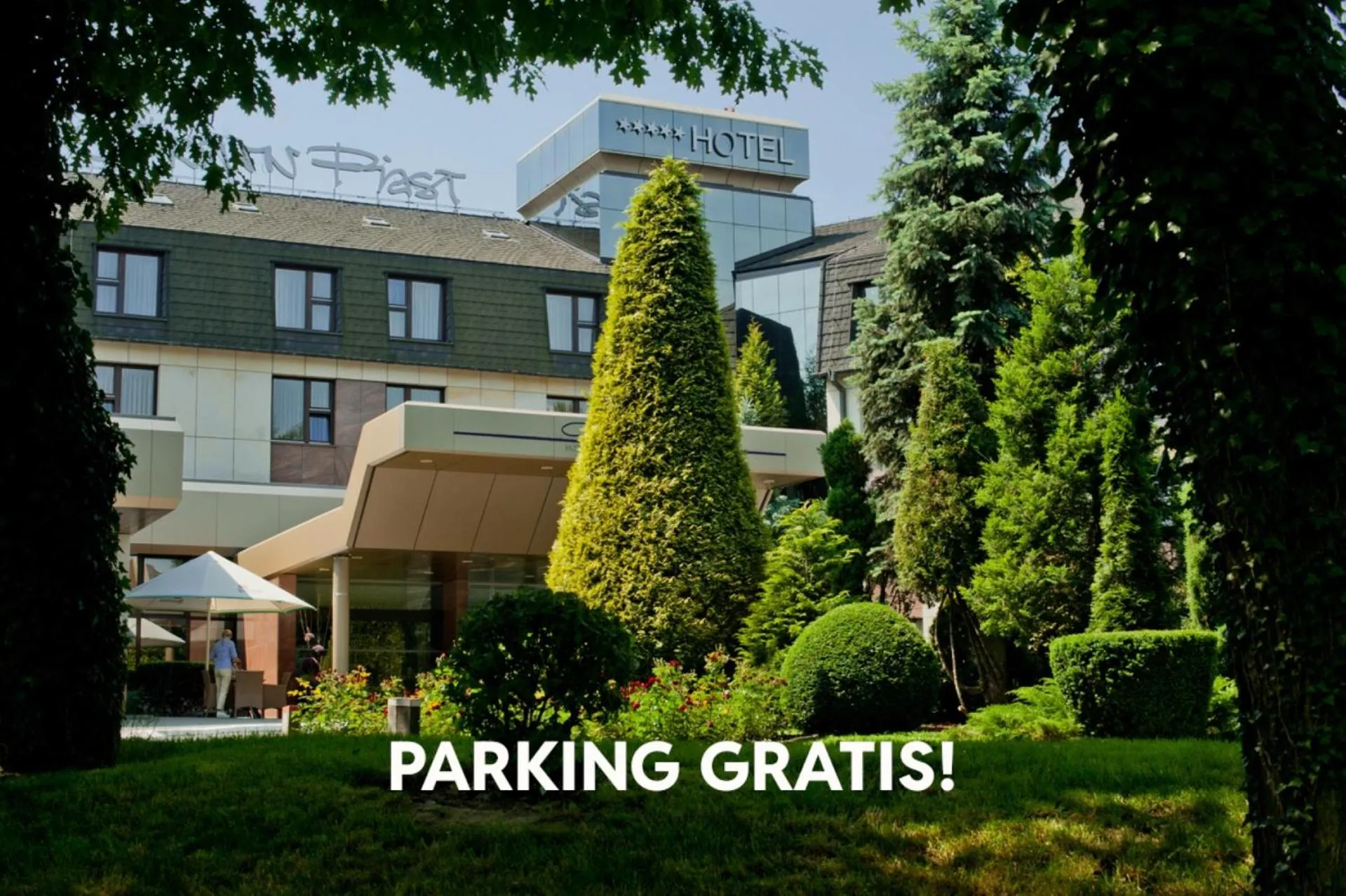 Property building in Booking Hotel & Spa