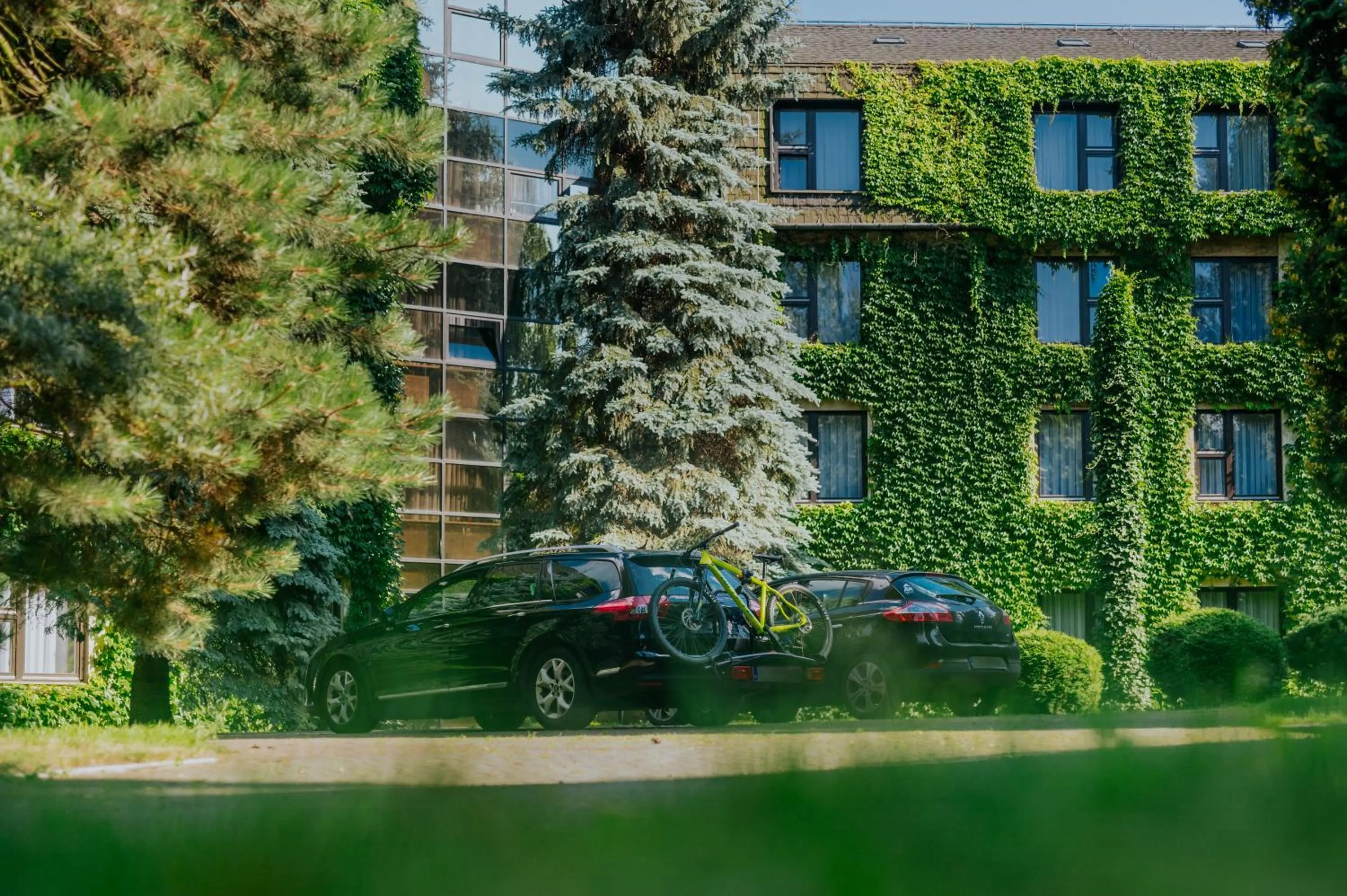 Parking in Booking Hotel & Spa