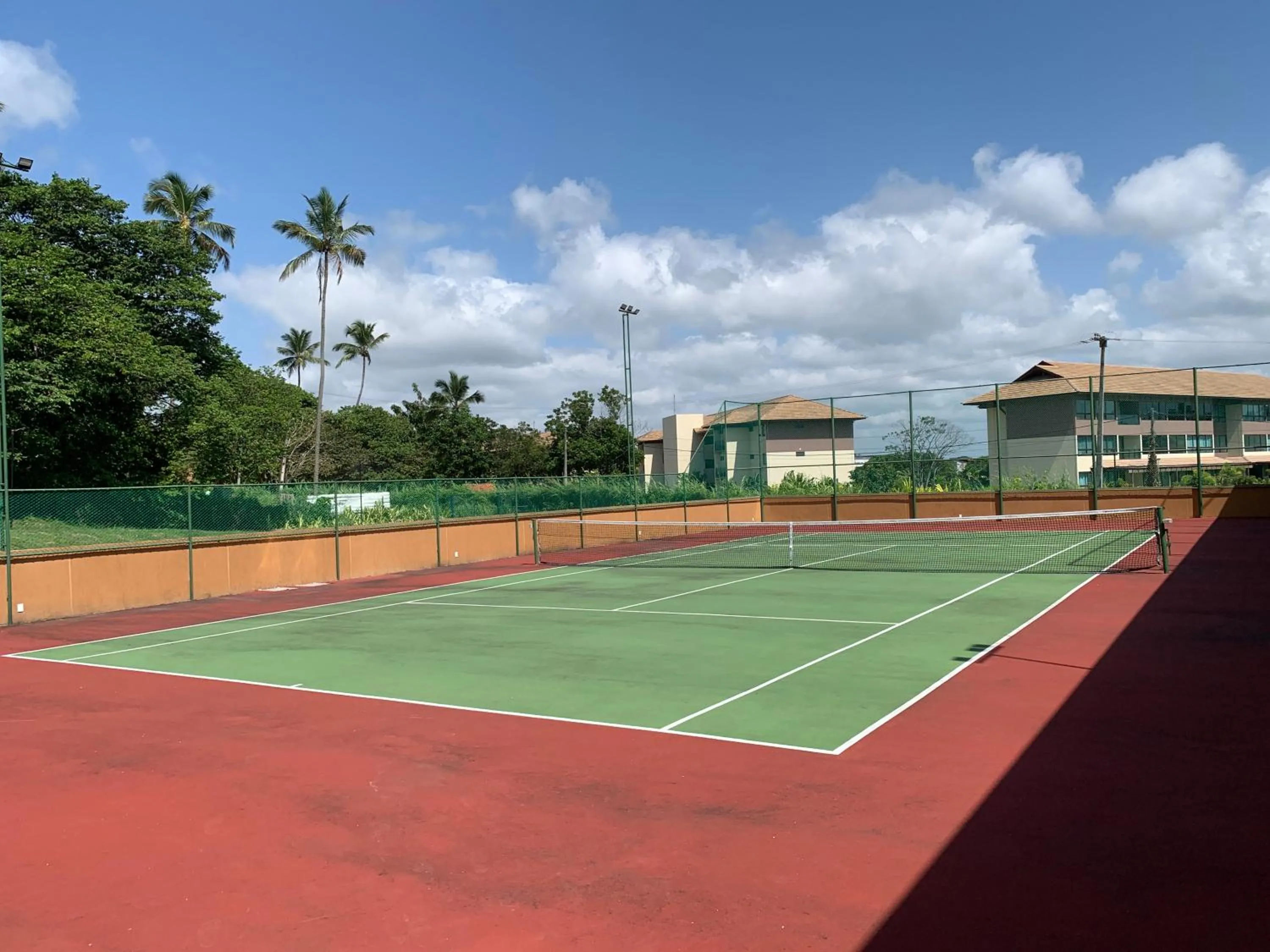Tennis court in FLAT ECO RESORT PRAIA DOS CARNEIROS