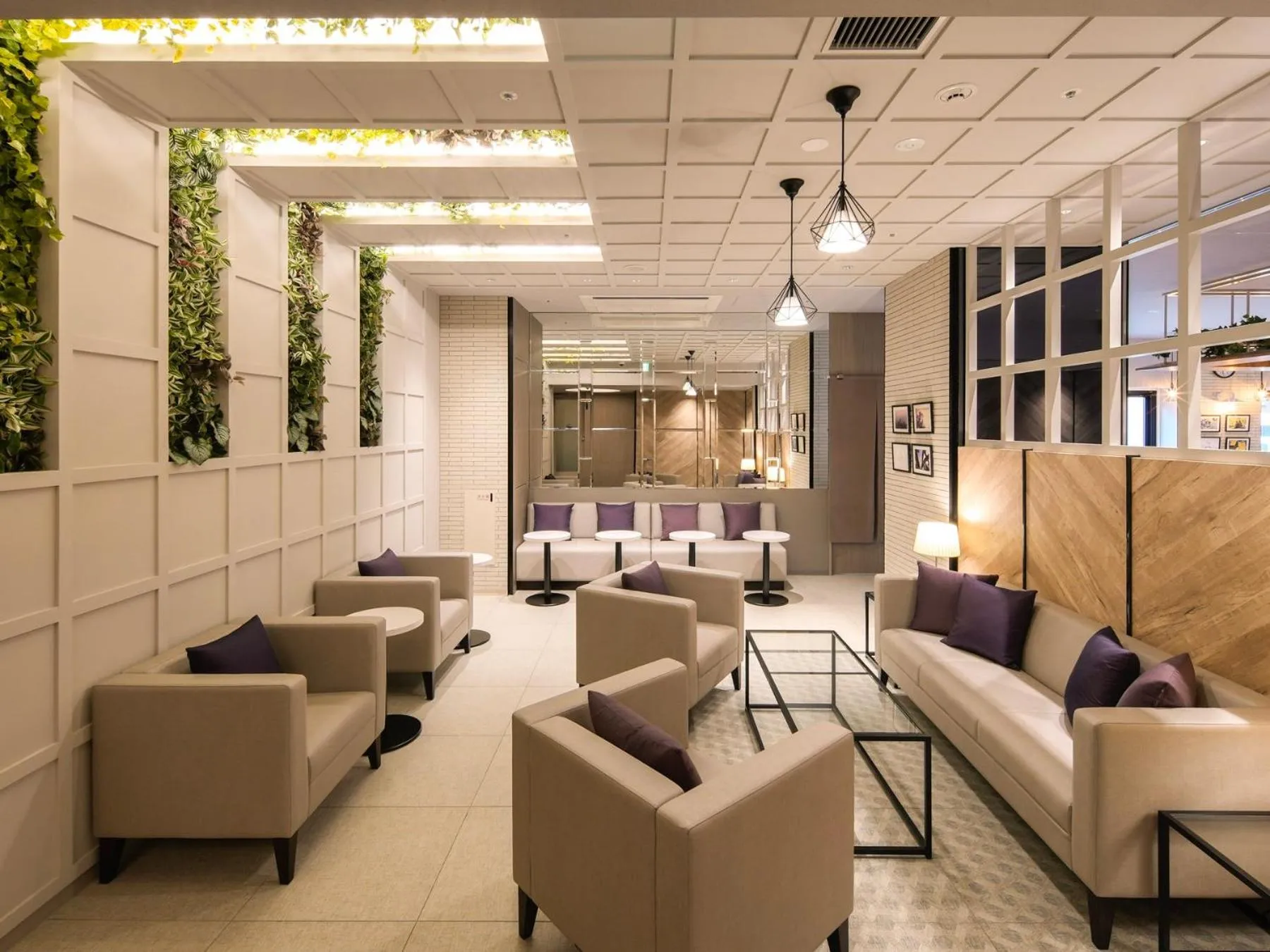 Lounge or bar in Super Hotel Premier Ikebukuro Natural Hot Spring